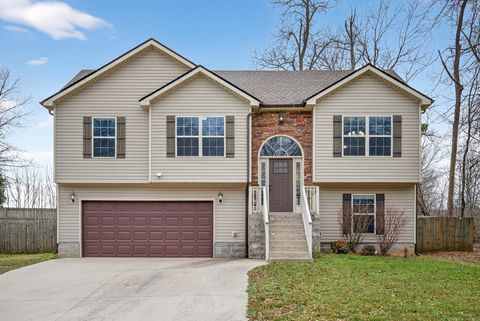 1684 Putnum Dr Clarksville TN 37042