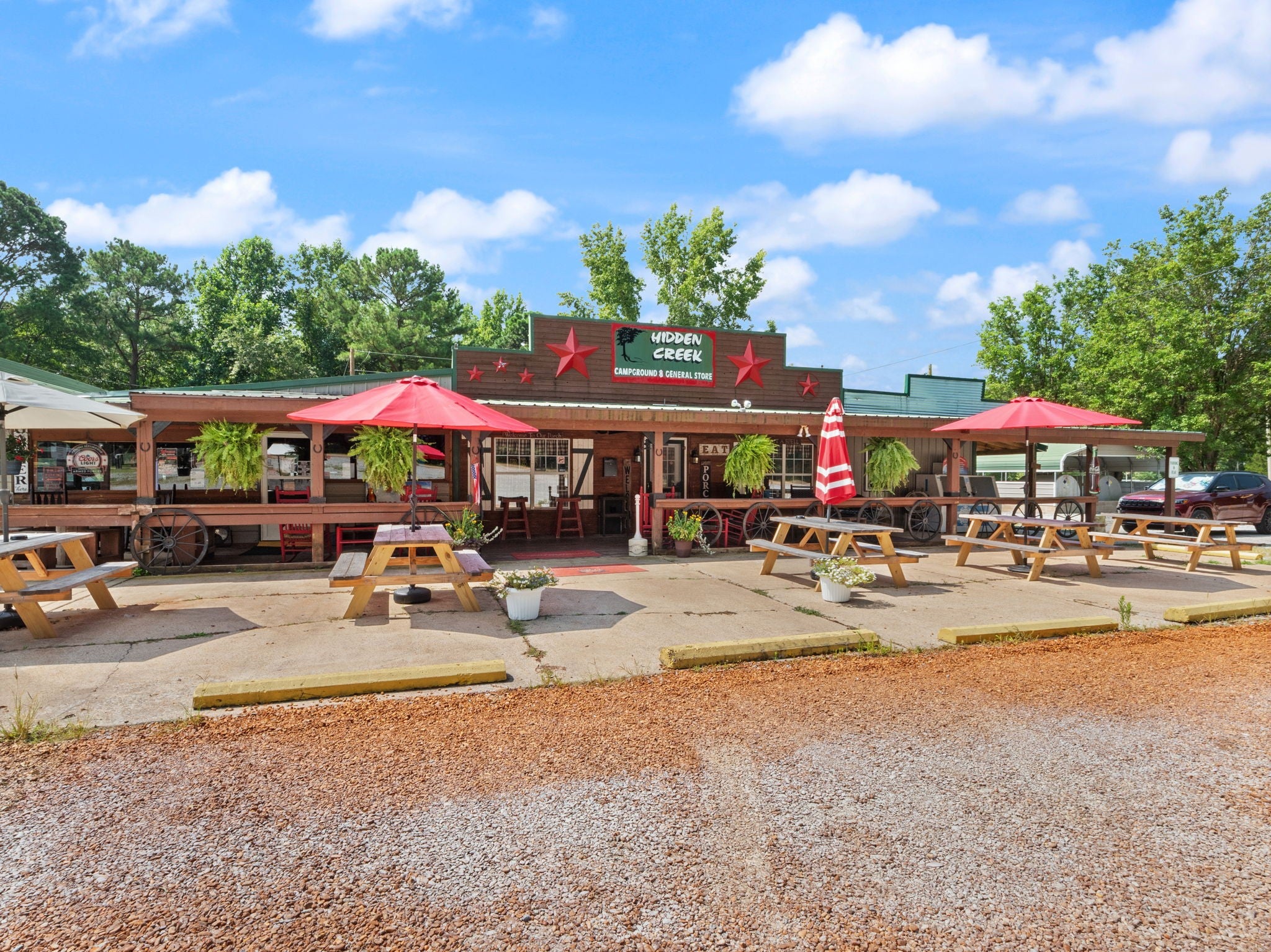 2576 W Antioch Rd