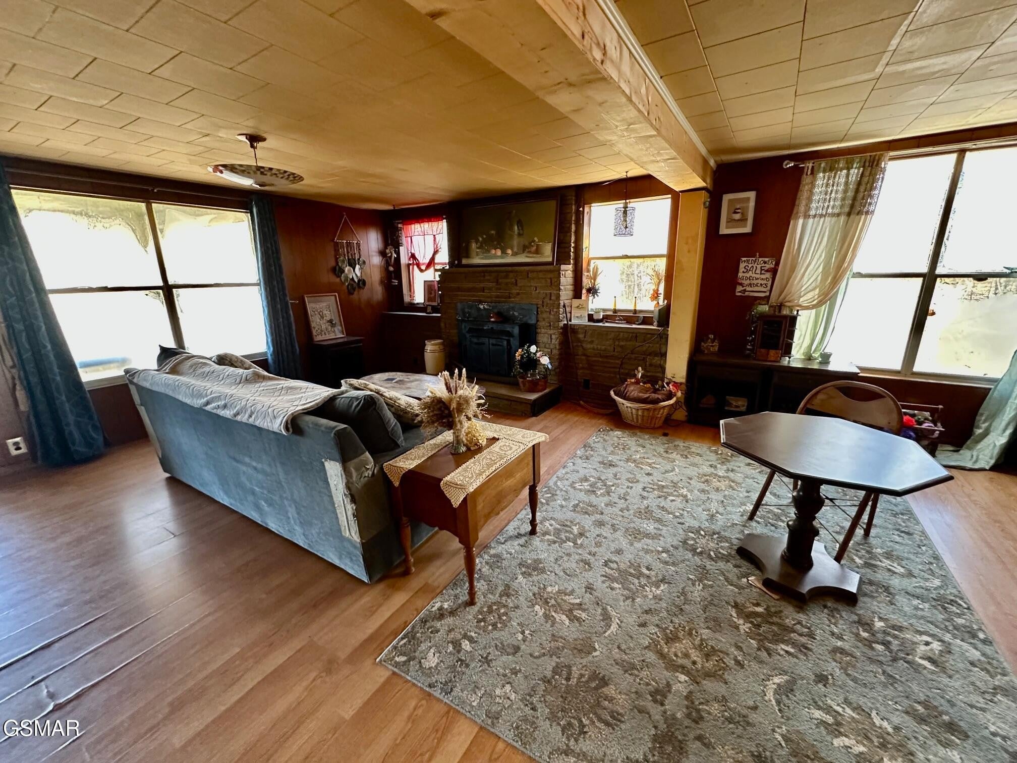3528 Sugar Camp Circle
