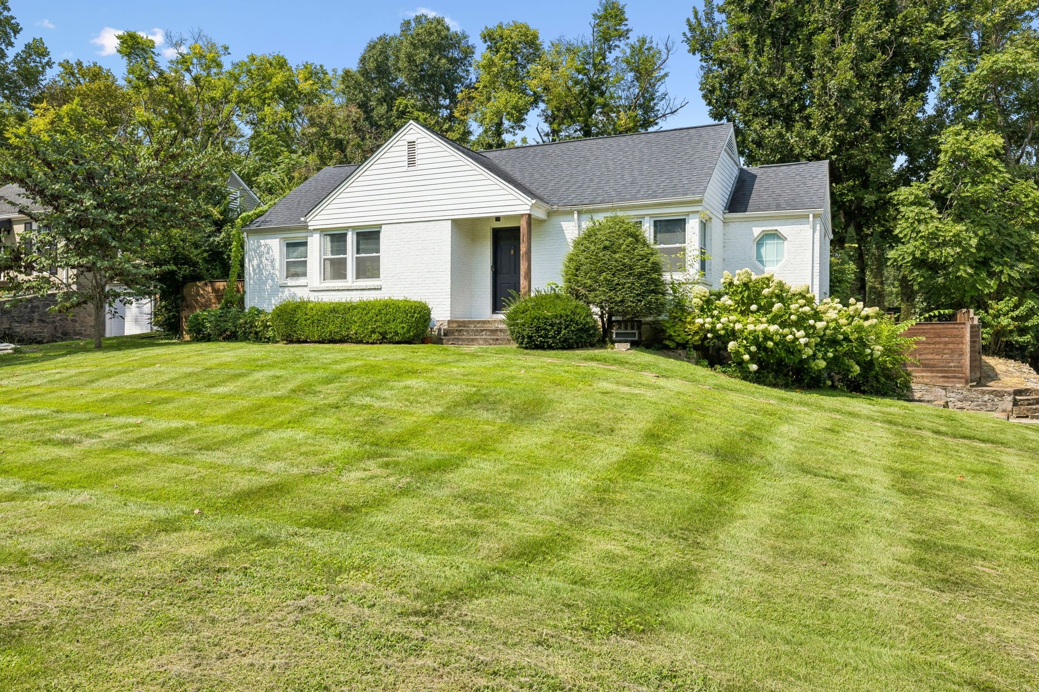 3-bed listing at 3613 General Bate Dr, Nashville