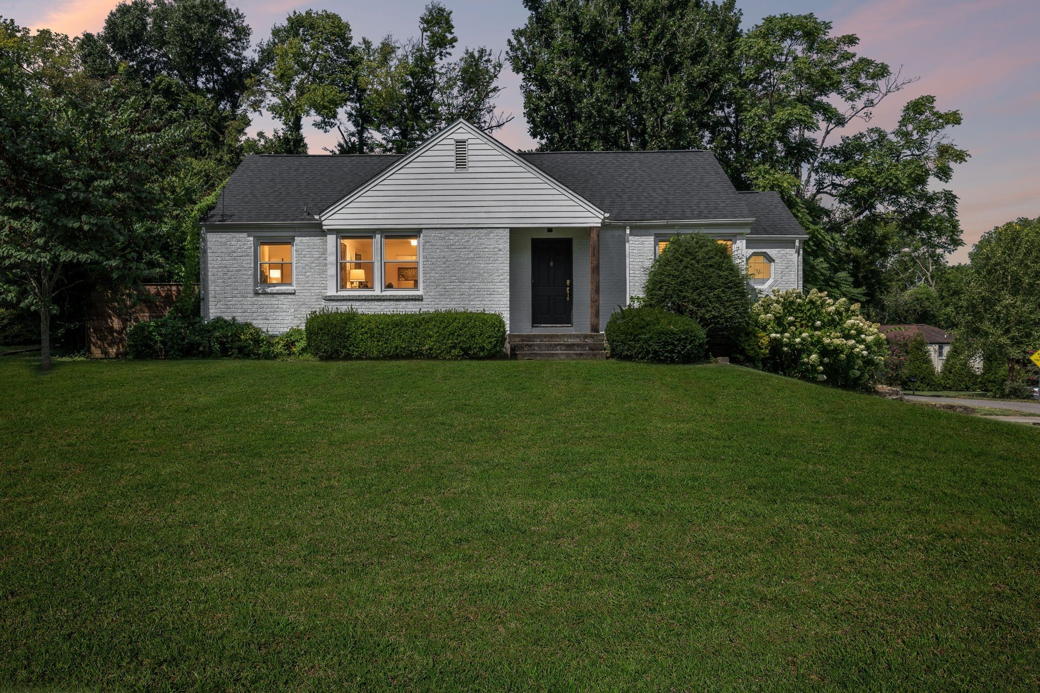 3613 General Bate Dr