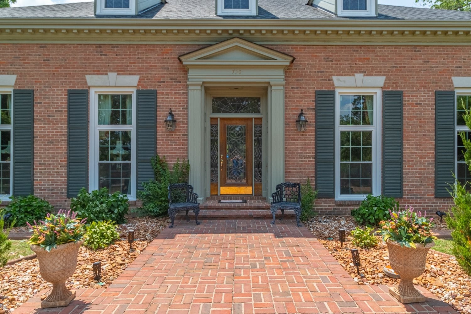 750 Lakehill Cir