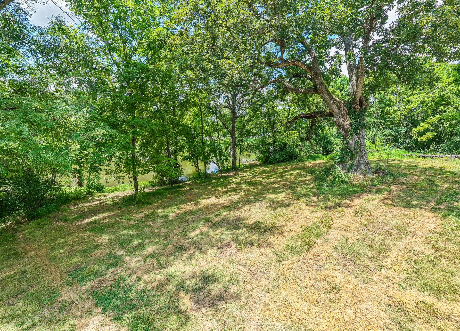 10800 Highway 109 N