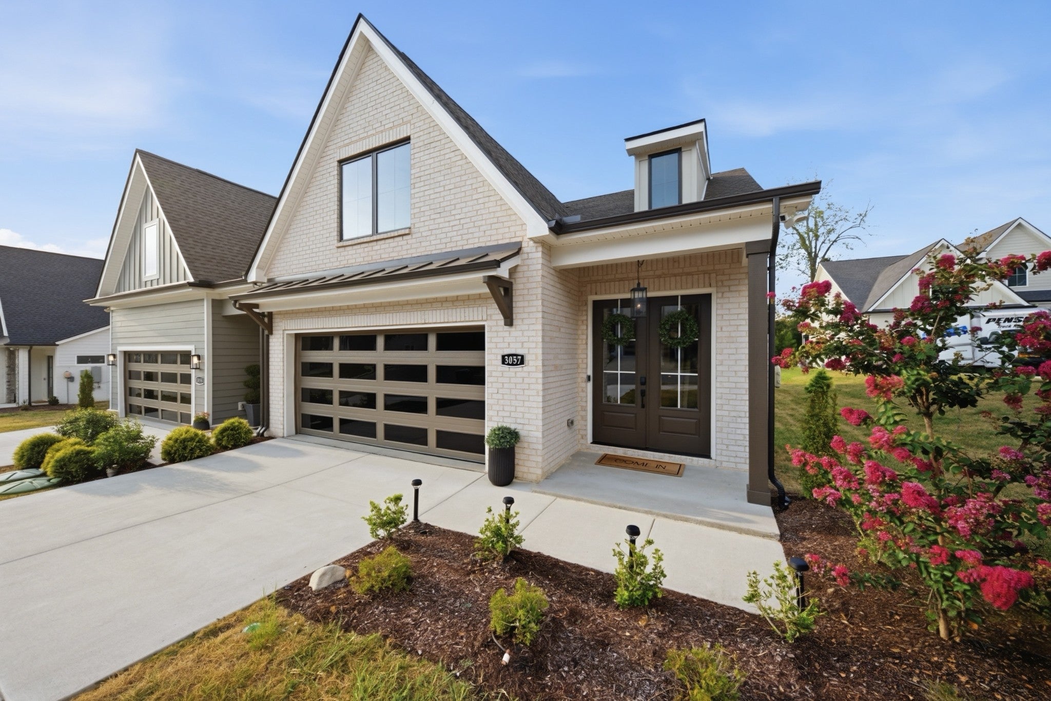 3.0-bed rental at 3057 Wiltshire Park Pl