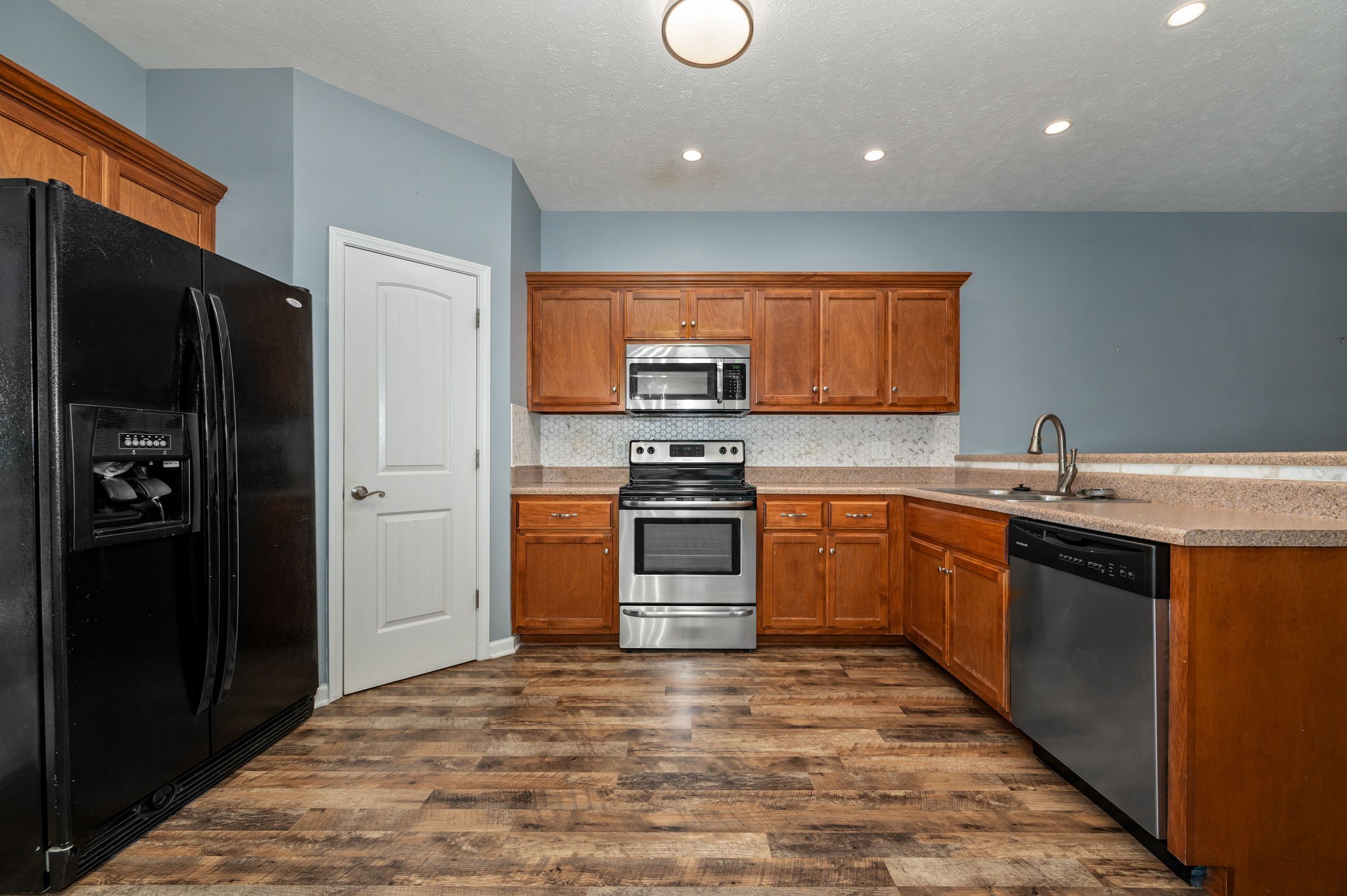 2449 New Holland Cir