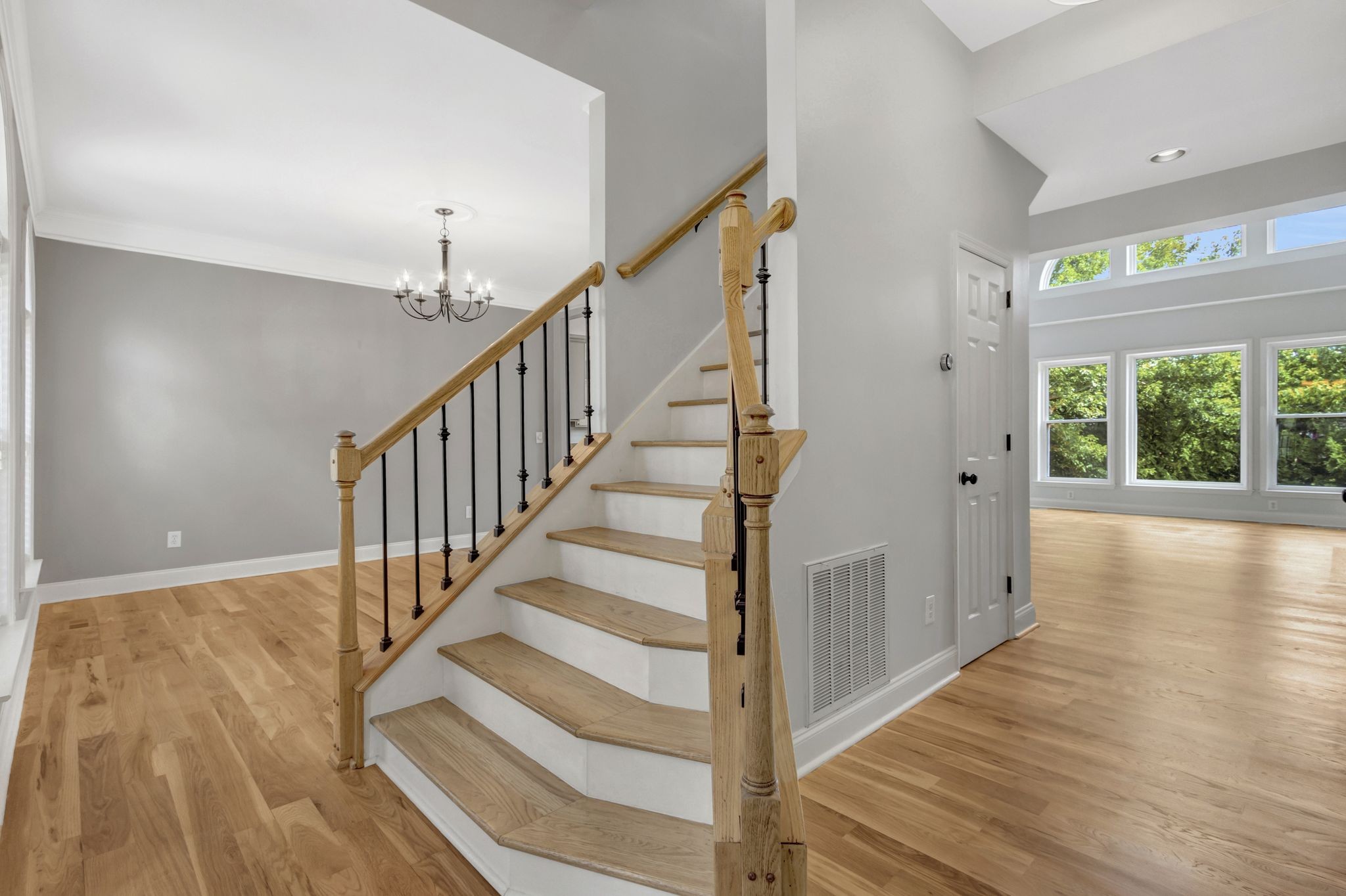 206 Stillcreek Dr