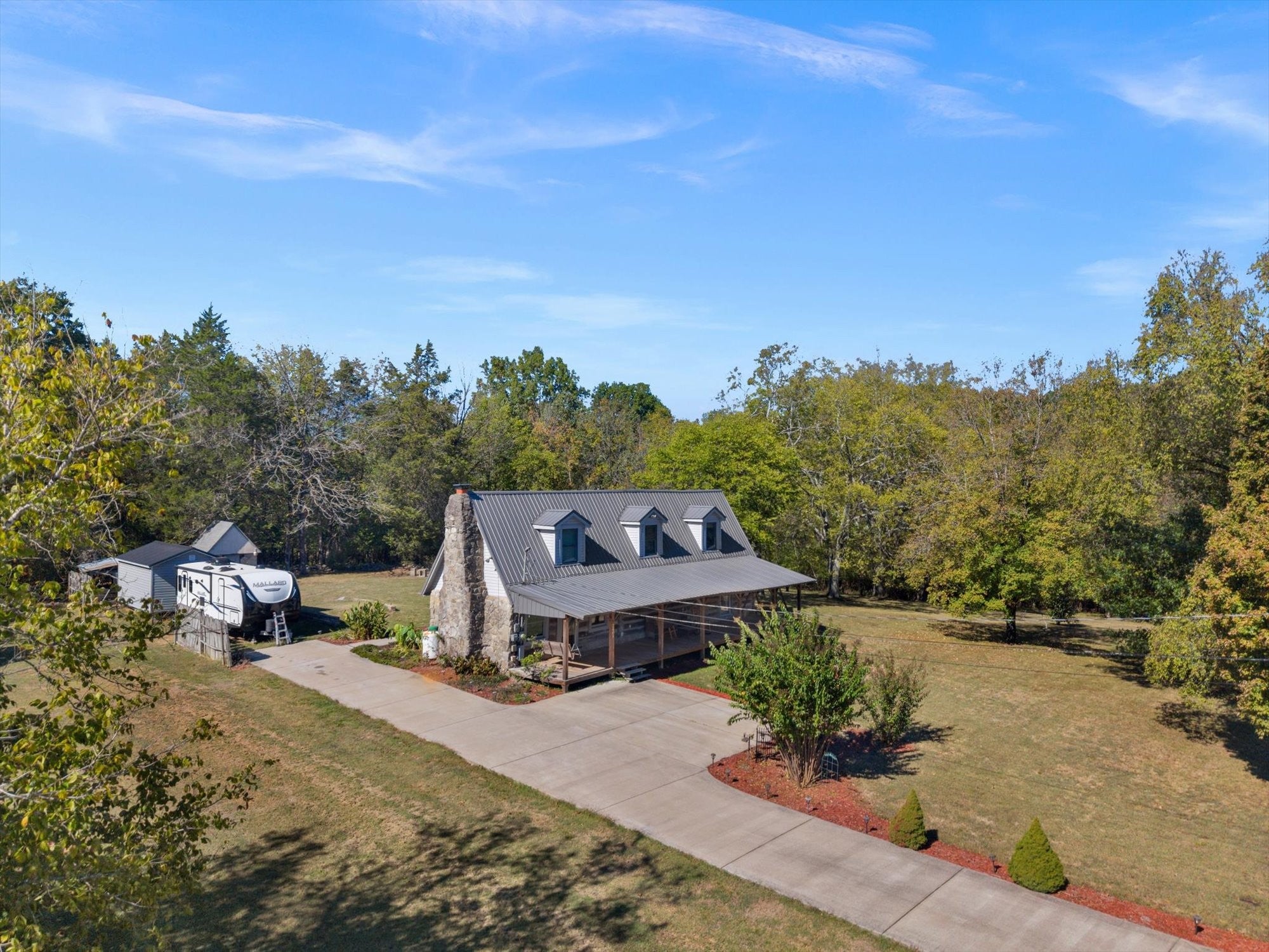 2408 Pleasant View Dr