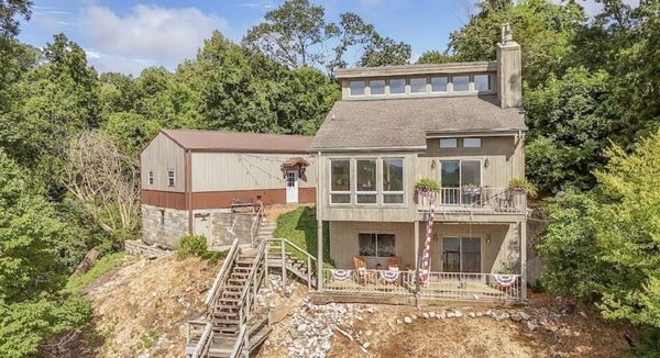 1515 RIVERSIDE LN, ADAMSVILLE, TN 38310 - Image c2c75f3fbc738f45ce471e959f4e28d9/1426208643