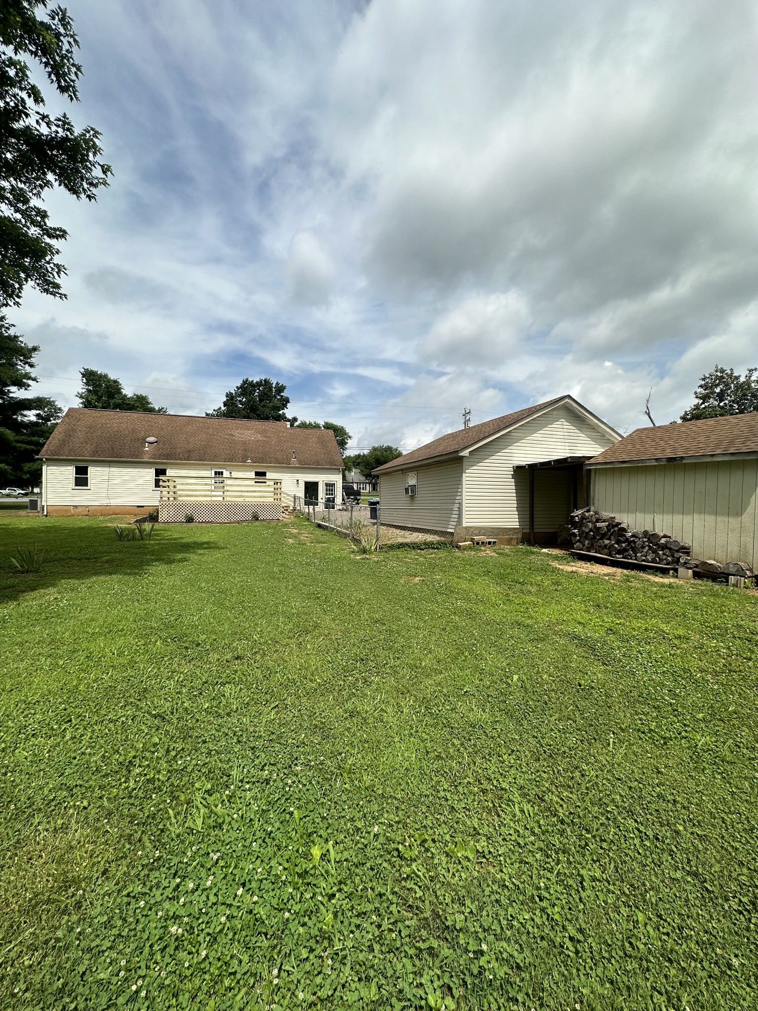 215 McNiel Dr