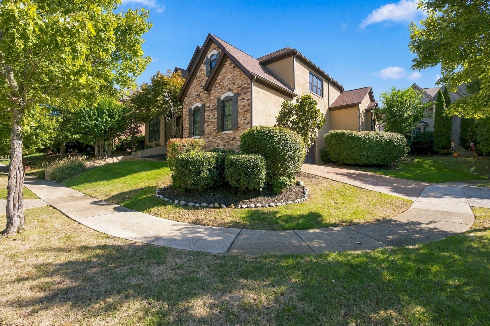 404 Beauchamp Cir