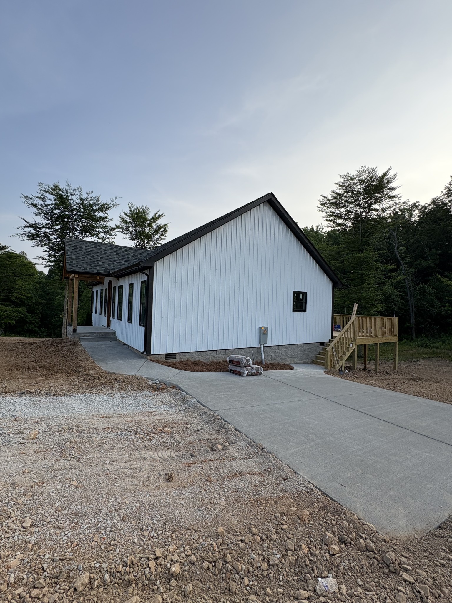 123 Thicket Ln