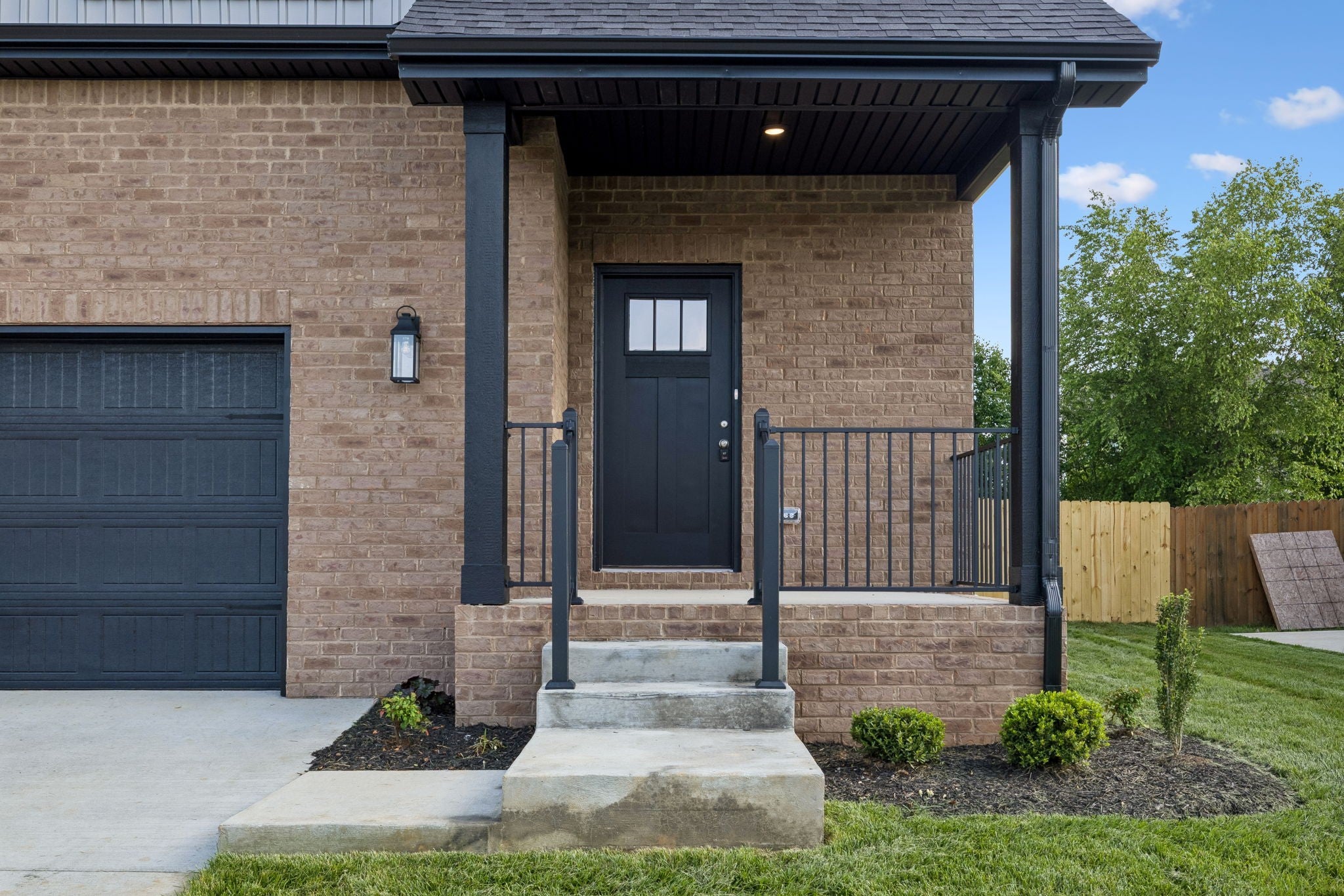 1702 Cabana Dr