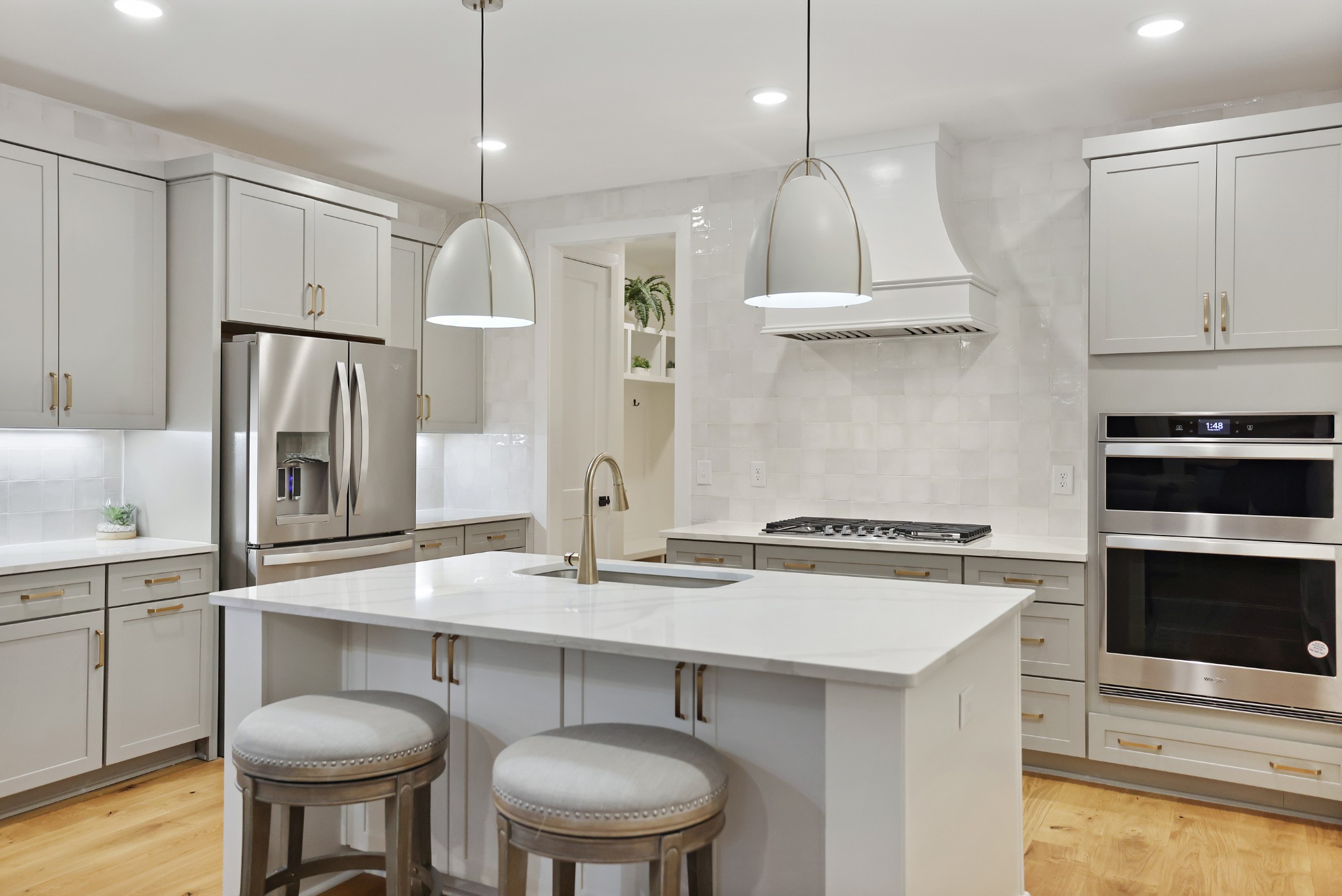 7674 Sawyer Brown Rd