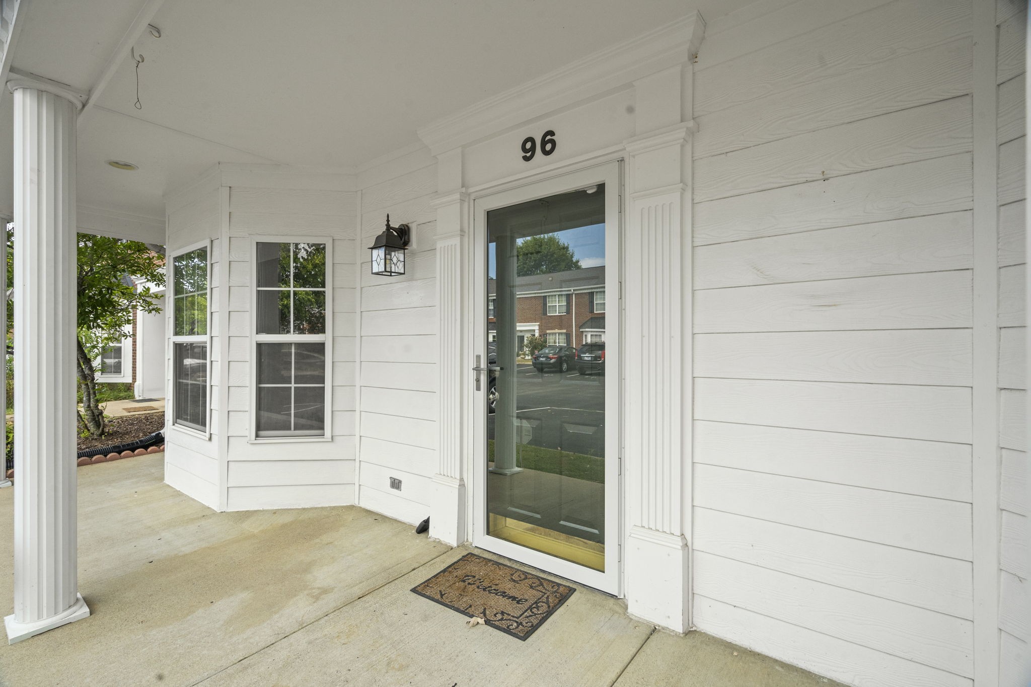 2121 Highway 12 S 96