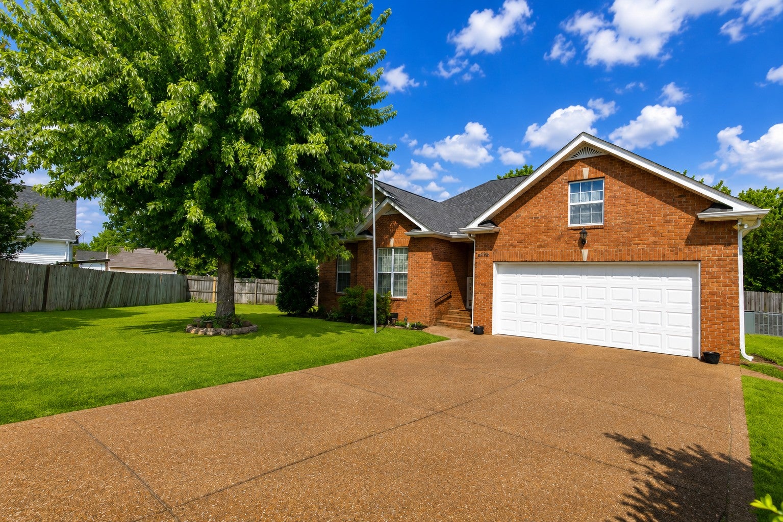 449 S Rocky Top St