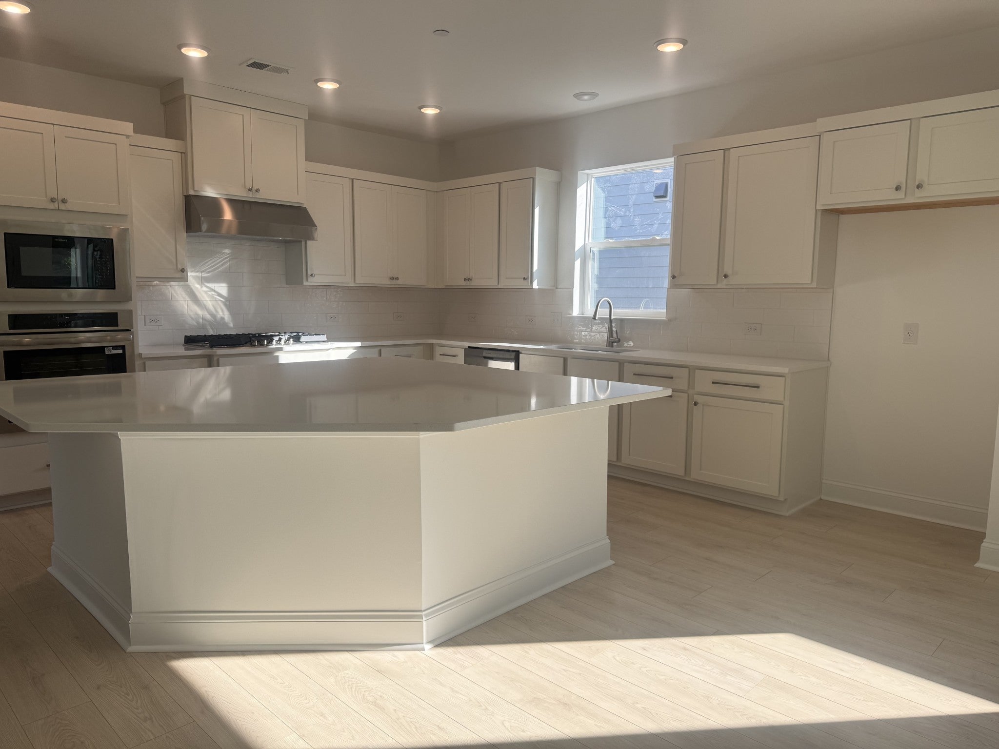 5433 Napa Valley Dr