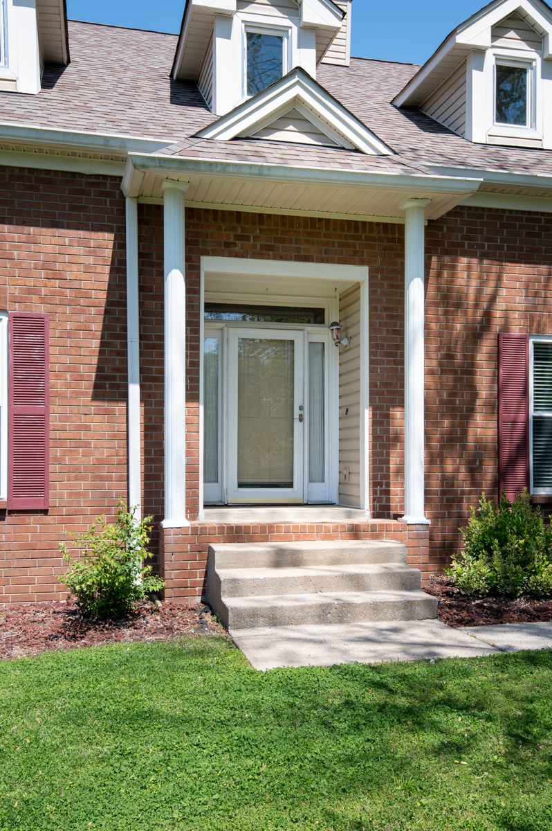 4416 Churchill Pl