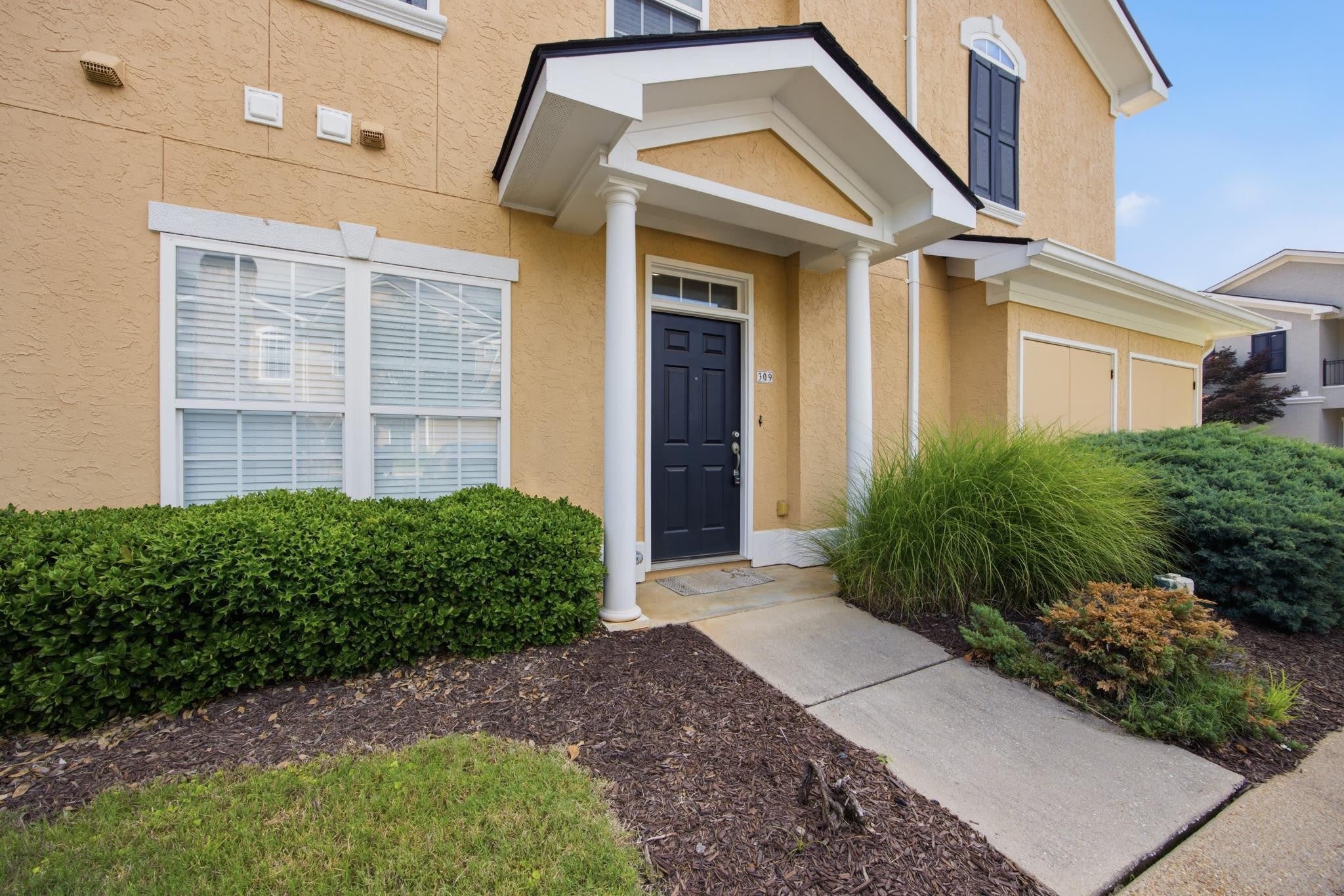 309 Renaissance Court