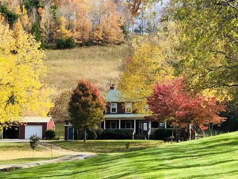 199 Gilmore Ln Bell Buckle TN 37020