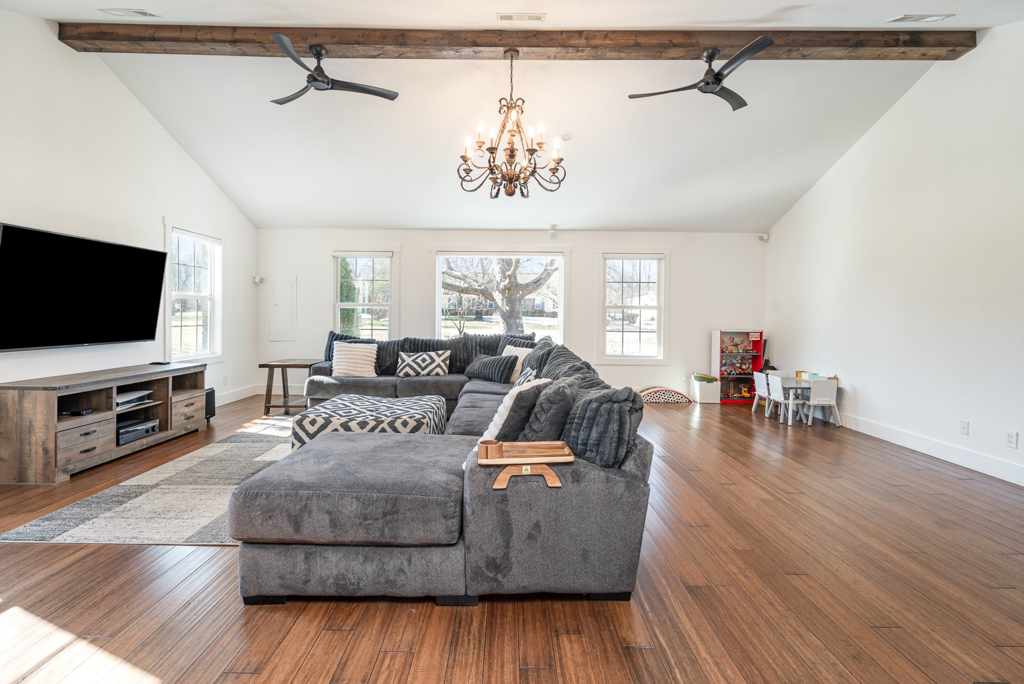 1312 General Macarthur Dr