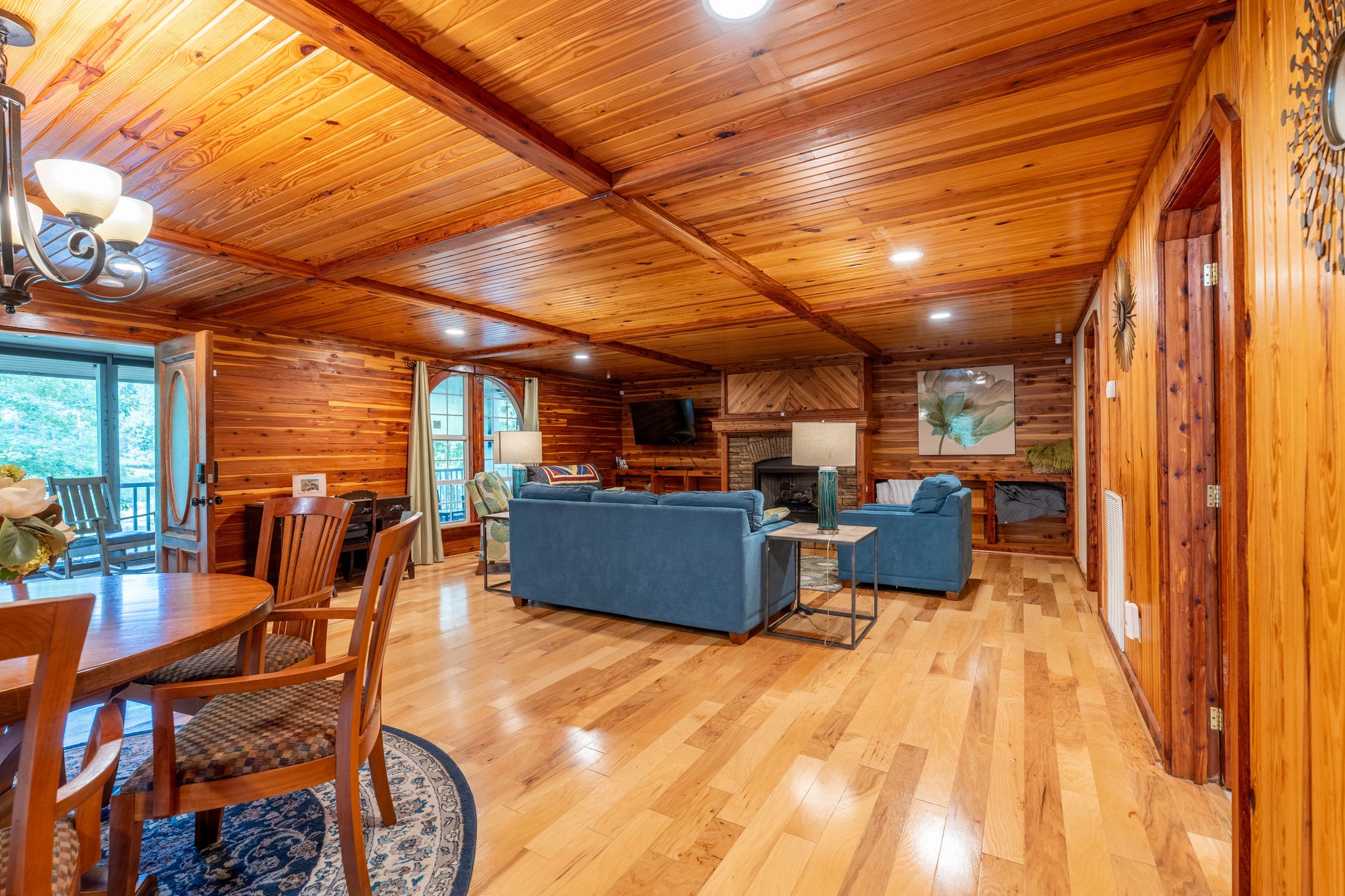 1454 Cherokee Rd