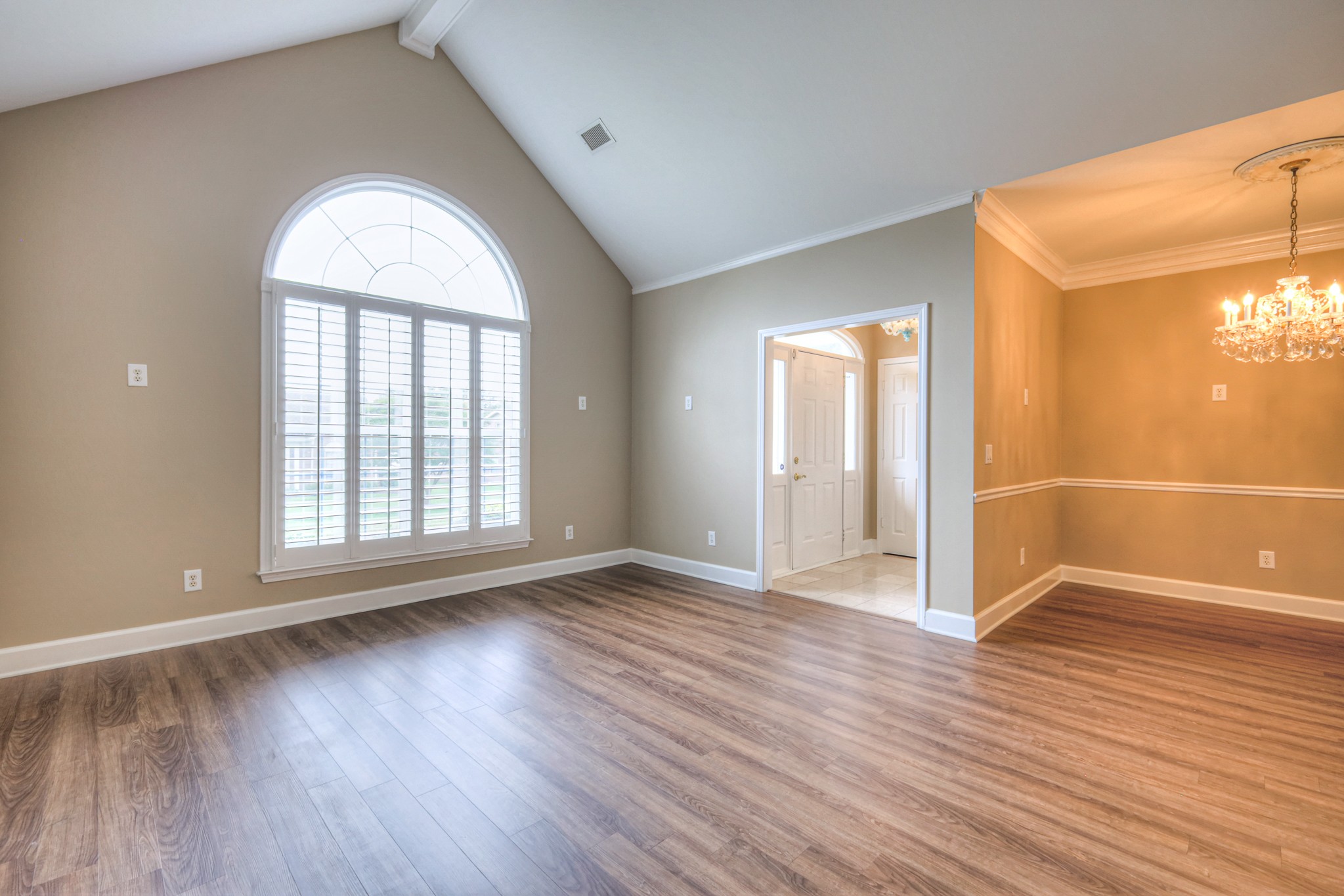7002 Sunrise Cir