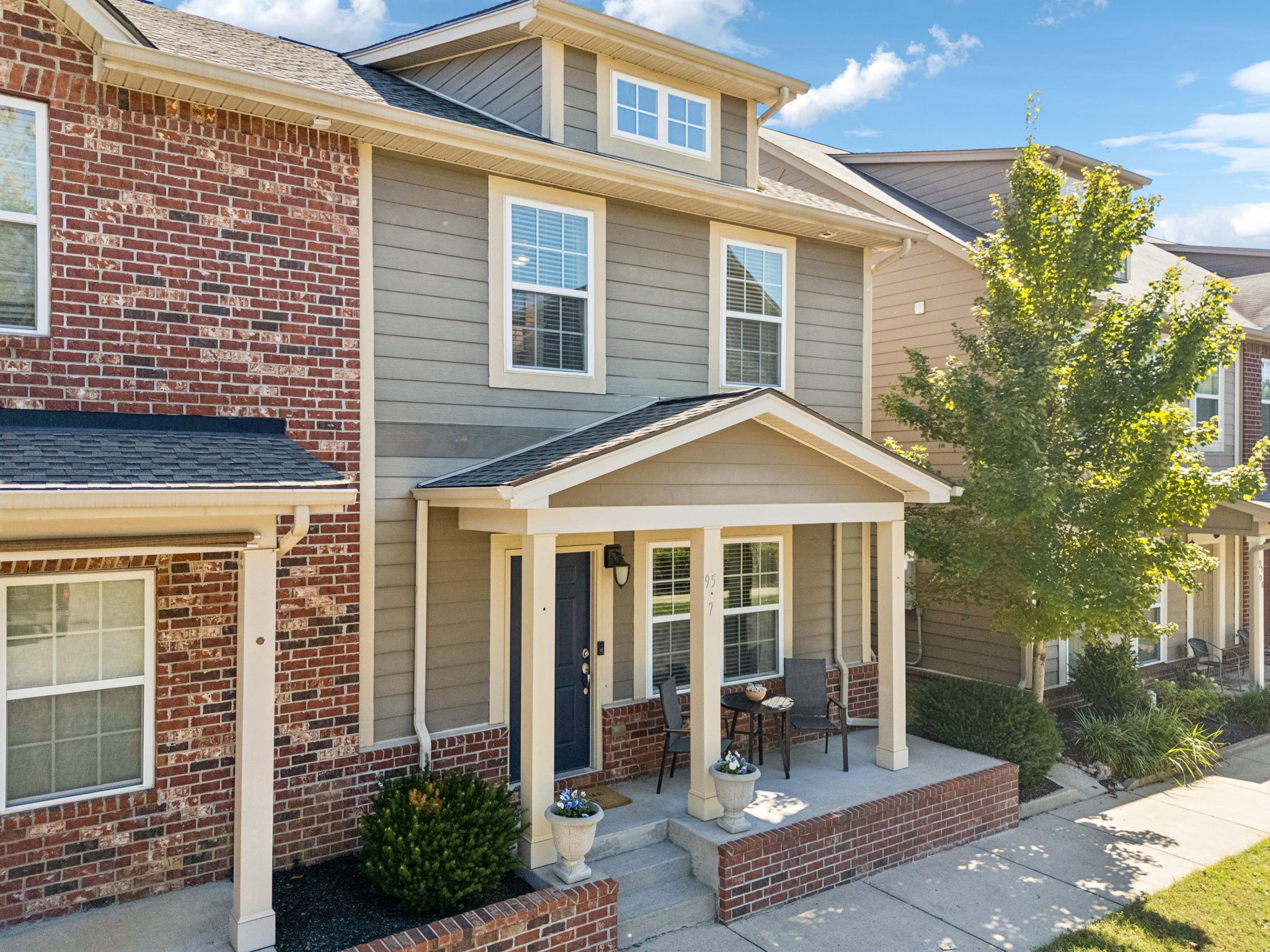 95 Plumlee Dr 7