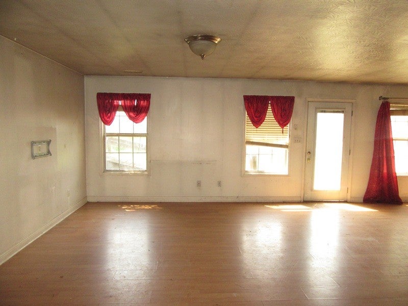501 Creekwood Ct