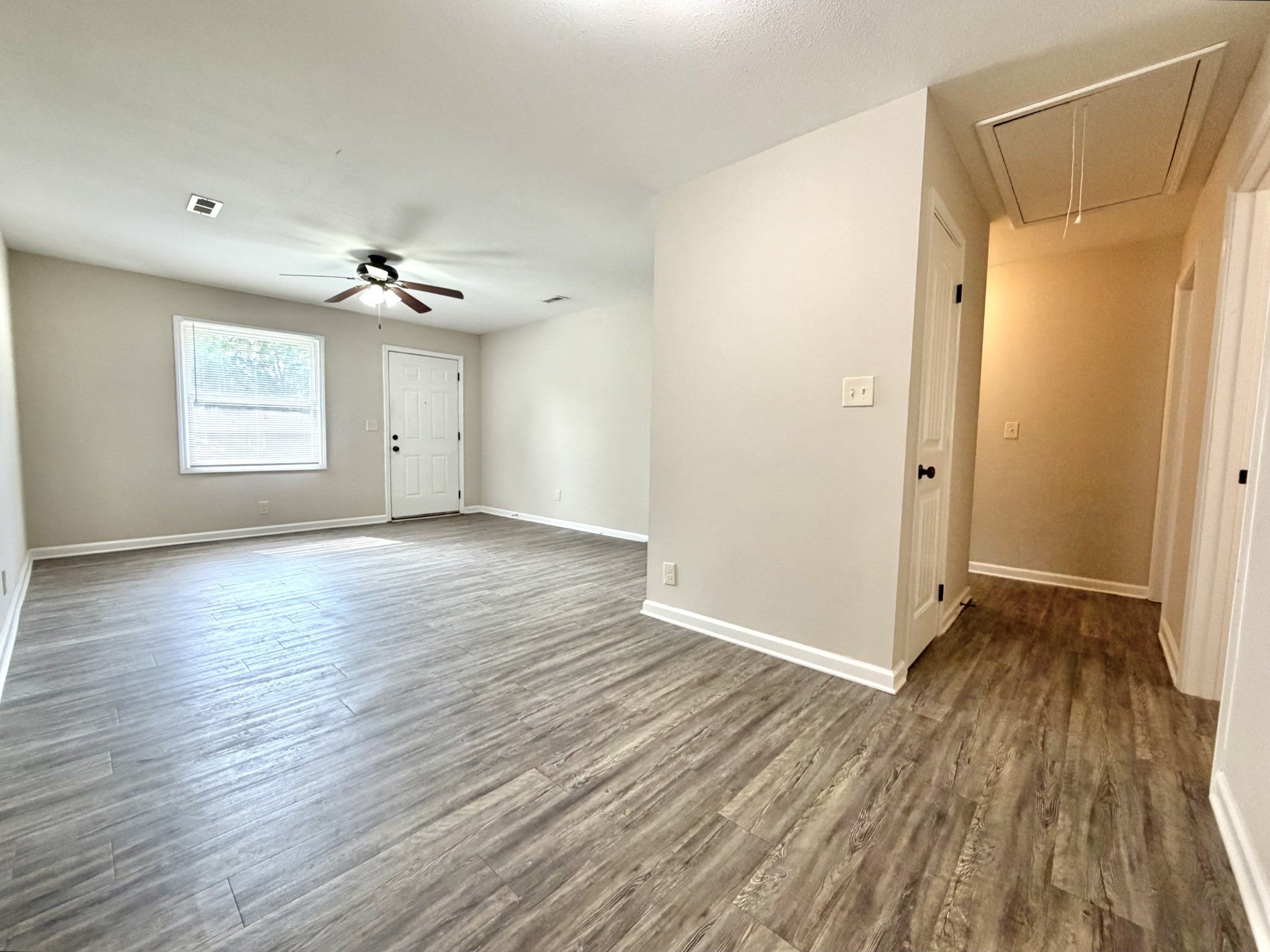 412 Redbud Ln