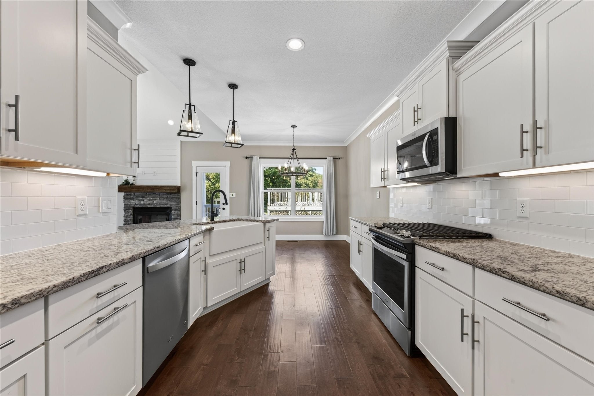 317 Alonzo Pl