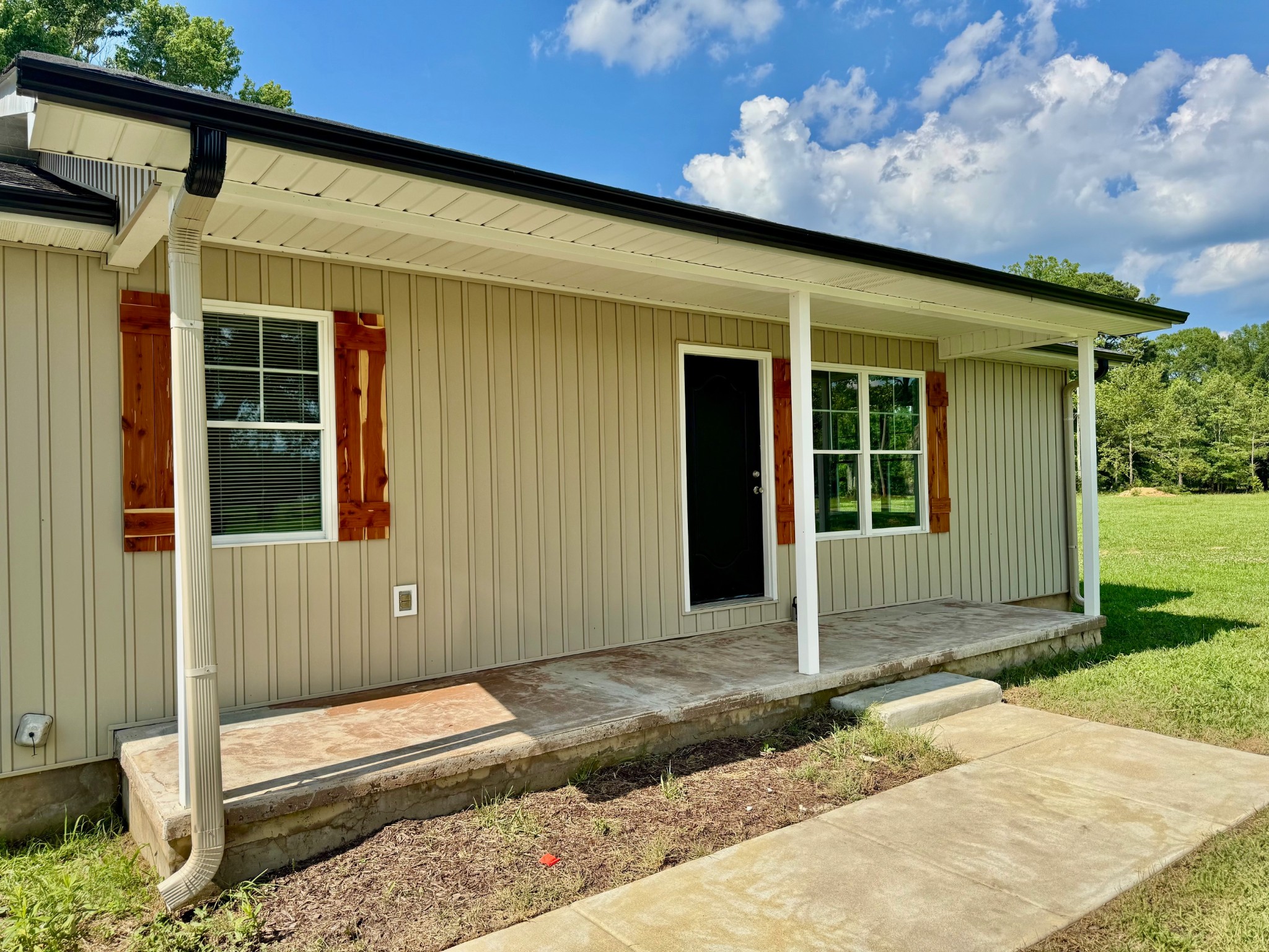 8165 State Line Rd