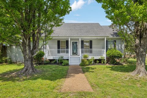 7631 Cumberland Dr Fairview TN 37062