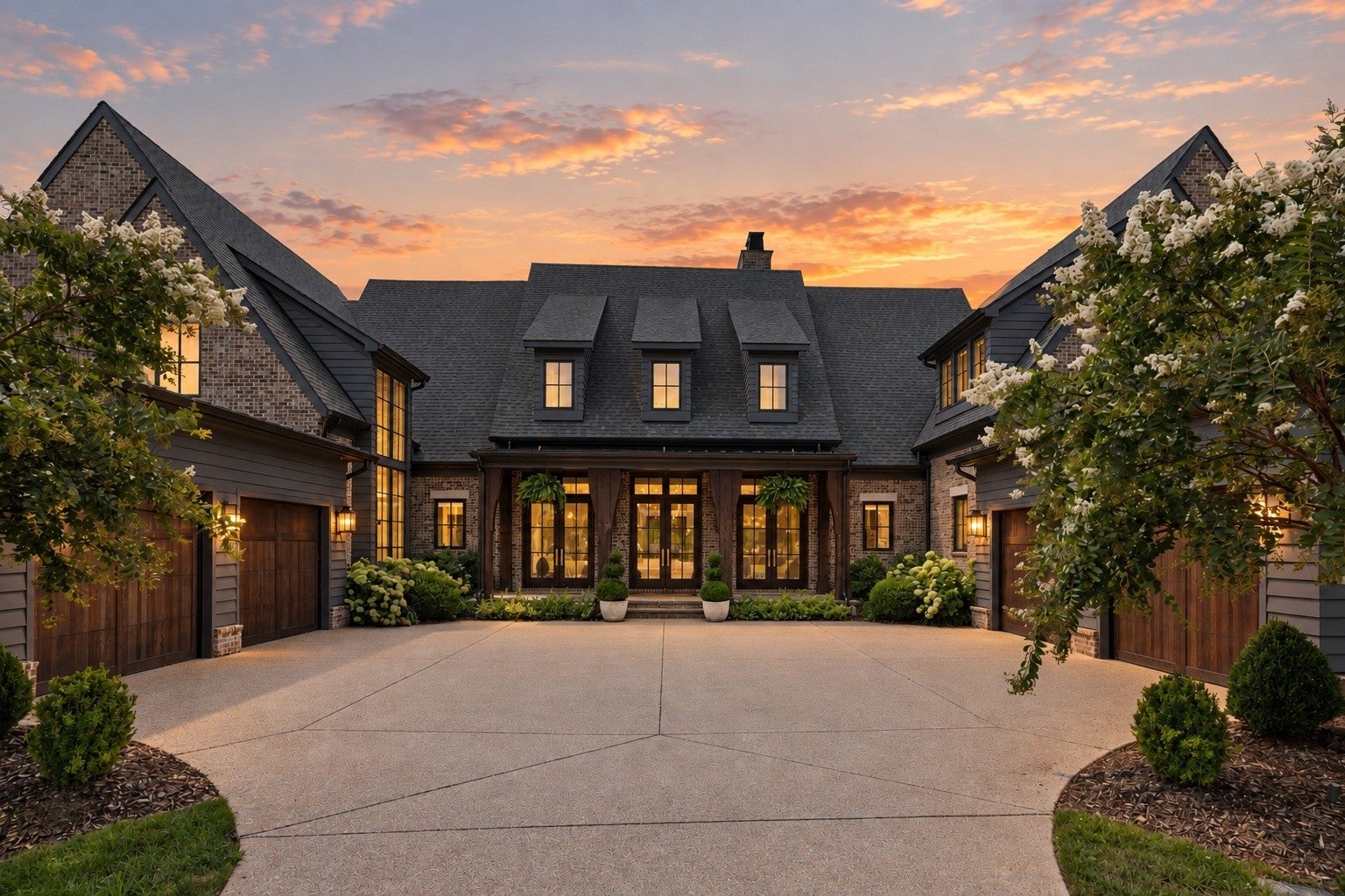 9289 Fordham Dr