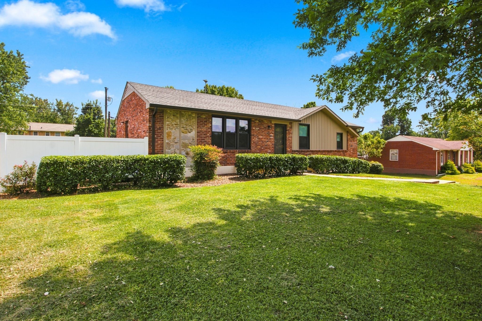 4009 Knud Dr
