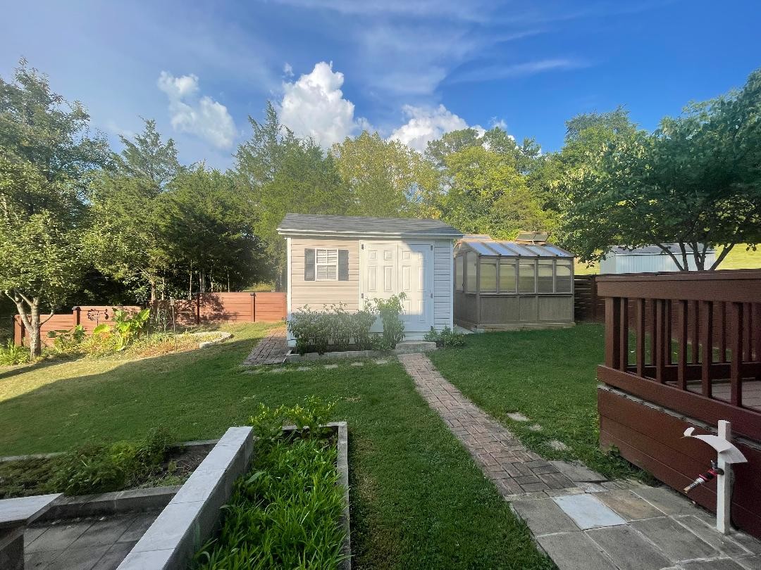 112 Mavella Ct