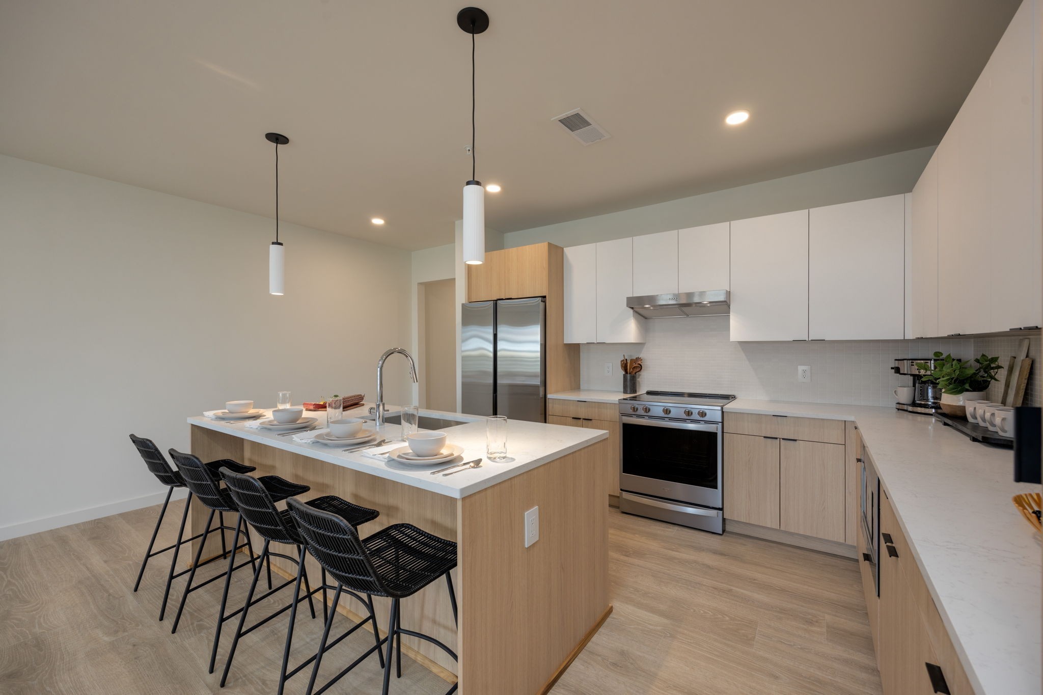 635 7th Ave S 308