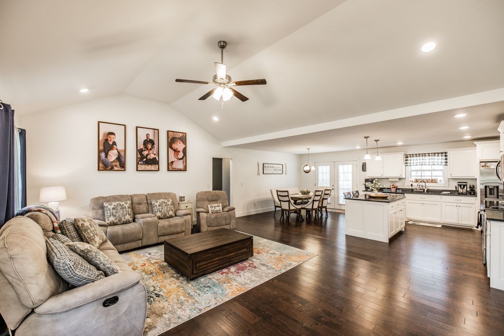 1007 Smiley Troutt Rd