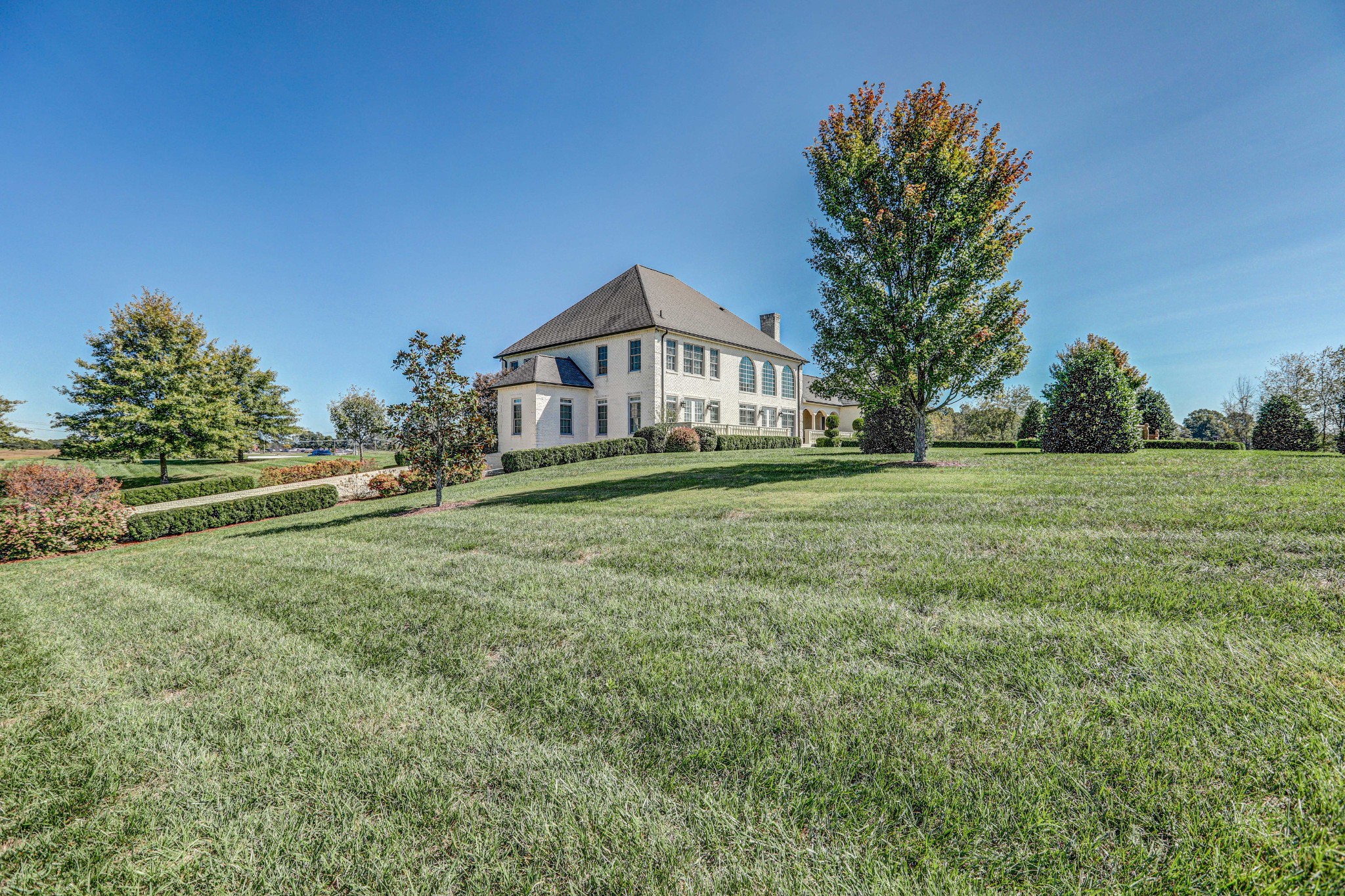 2644 Highway 81 N