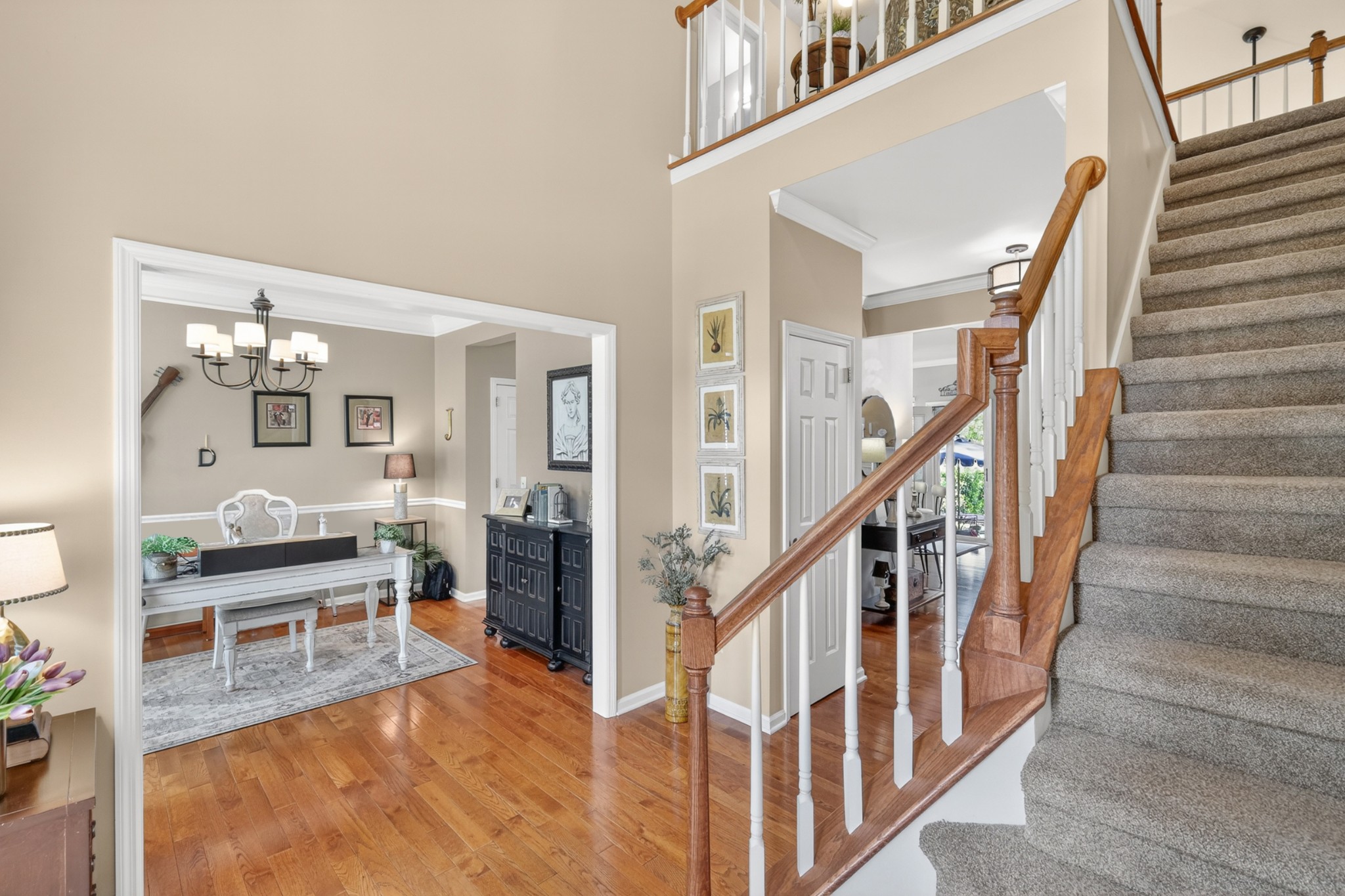 325 Devonshire Dr
