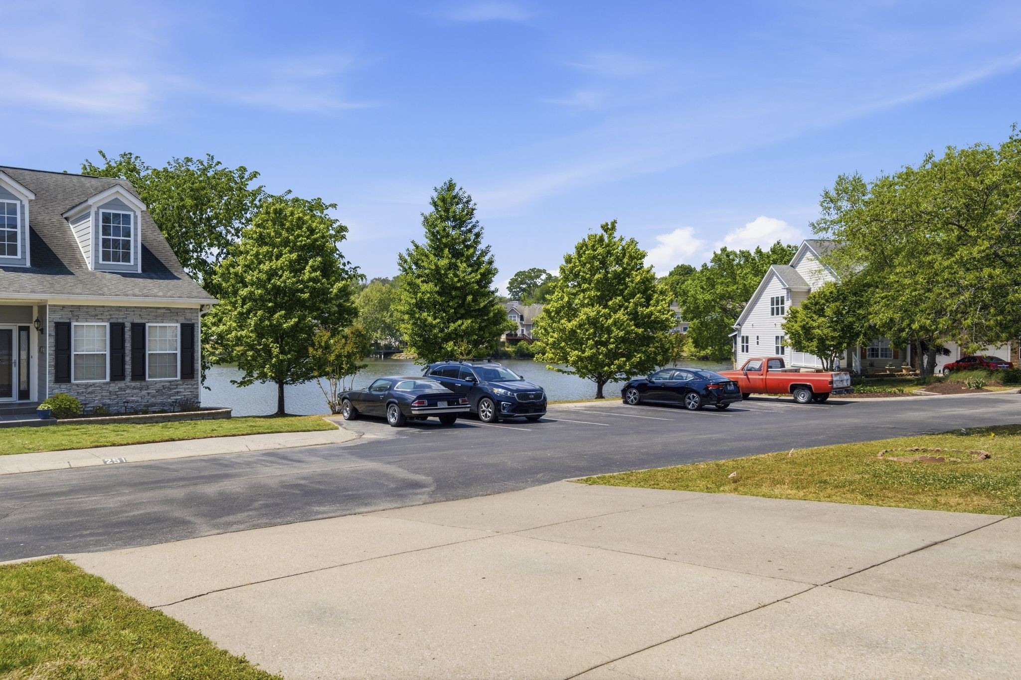 153 Harbor Village Dr