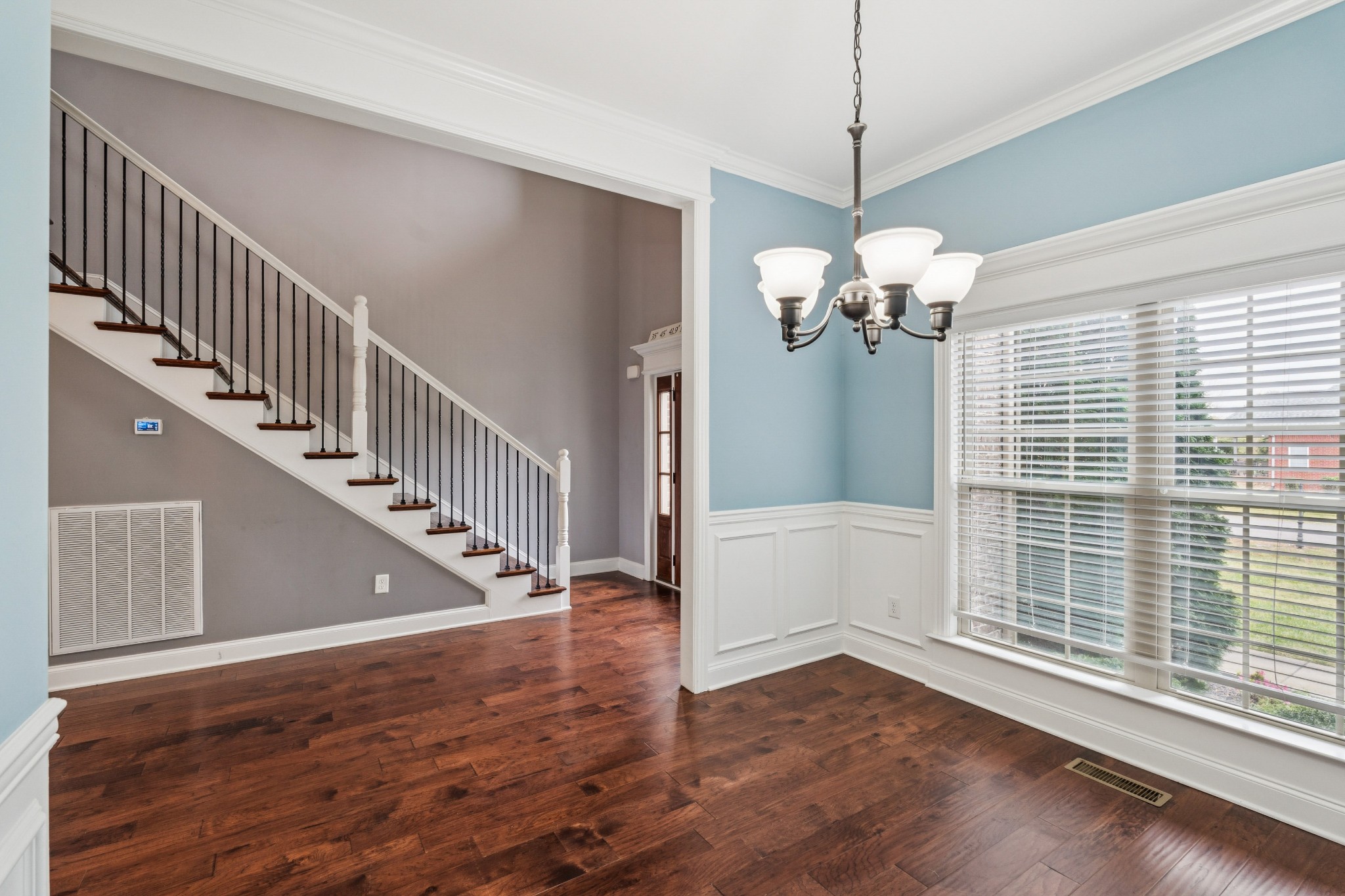 4424 Thoroughbred Ln