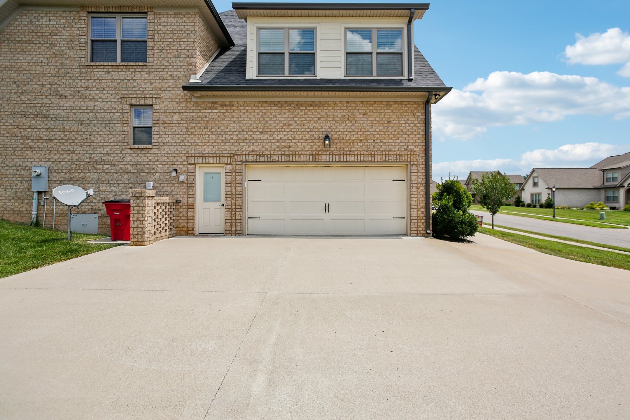 207 Manscoe Pl