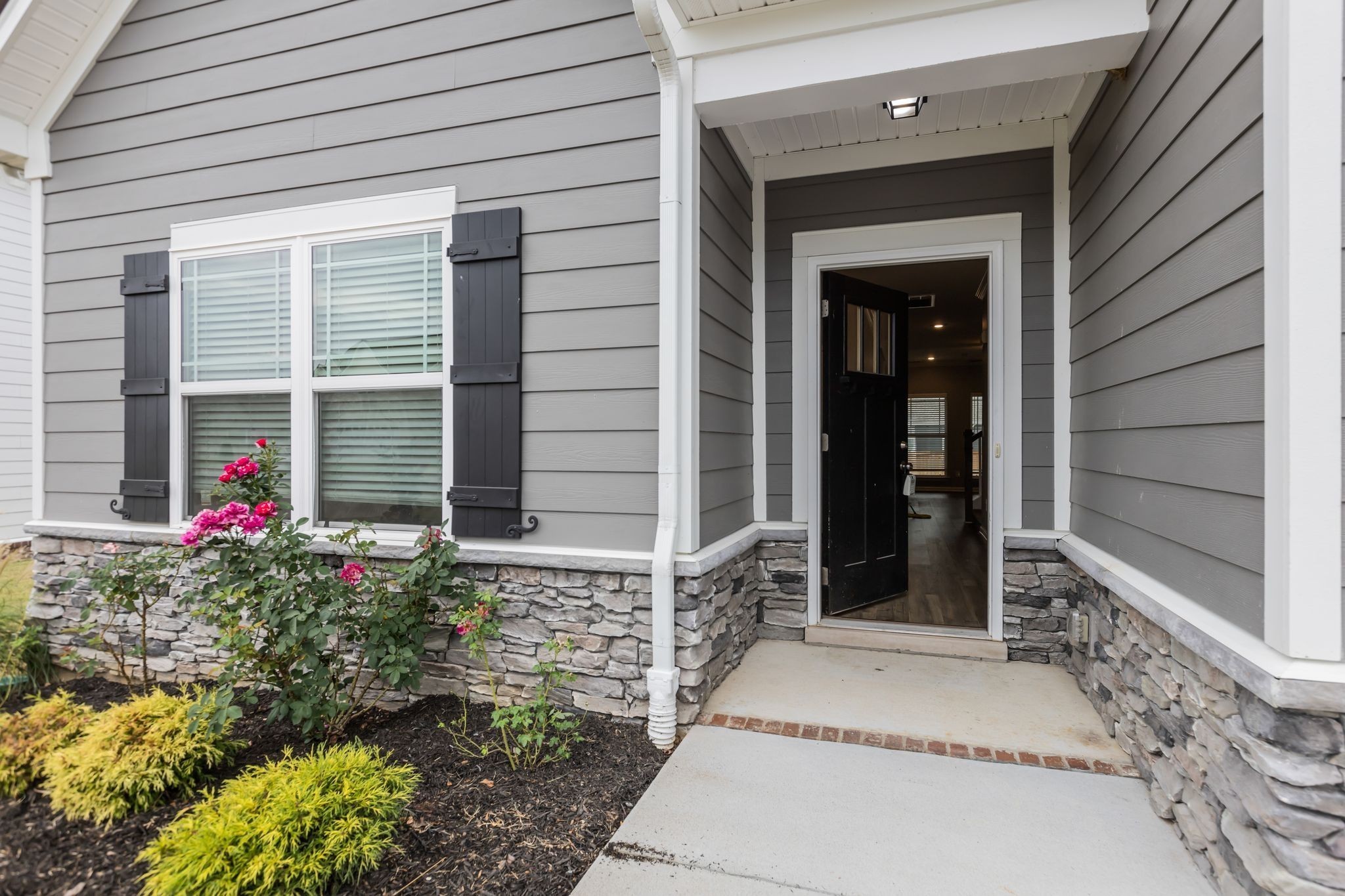 4015 Brazelton Way
