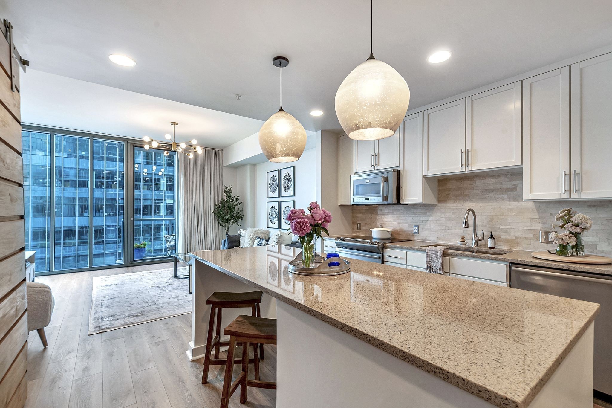 1212 Laurel St 914