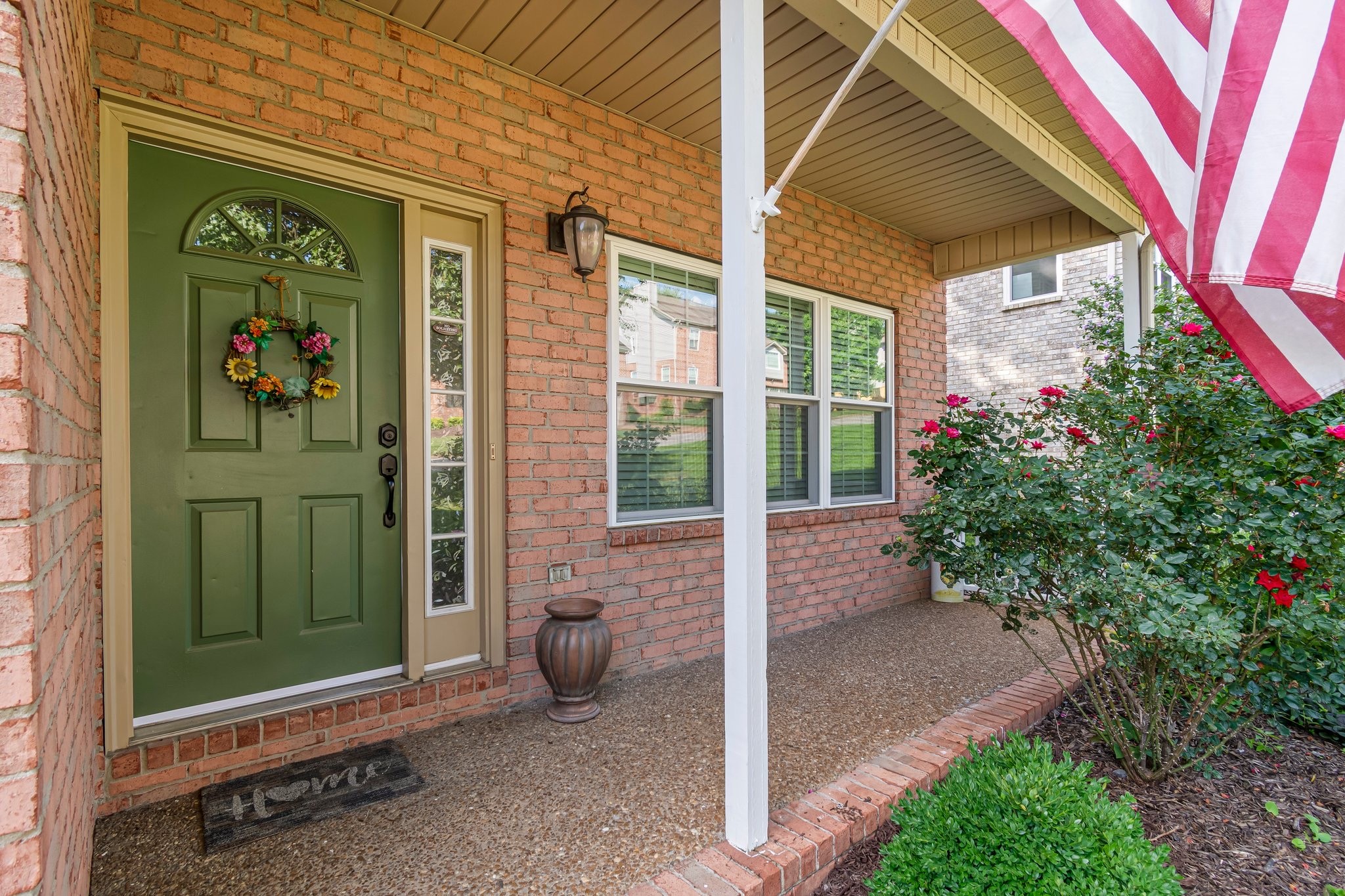 824 W Benjamin Ct