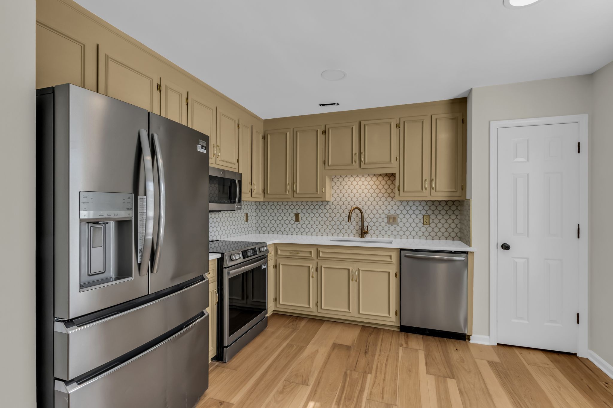 1011 E Northfield Blvd E