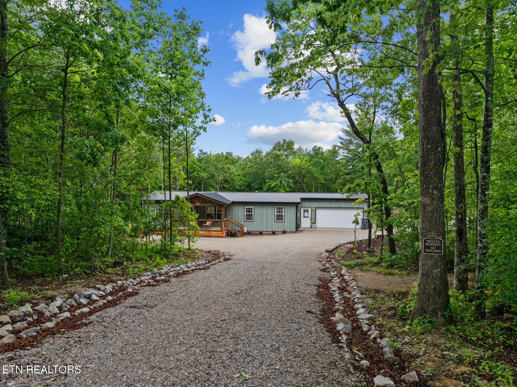 909 Remington Rd