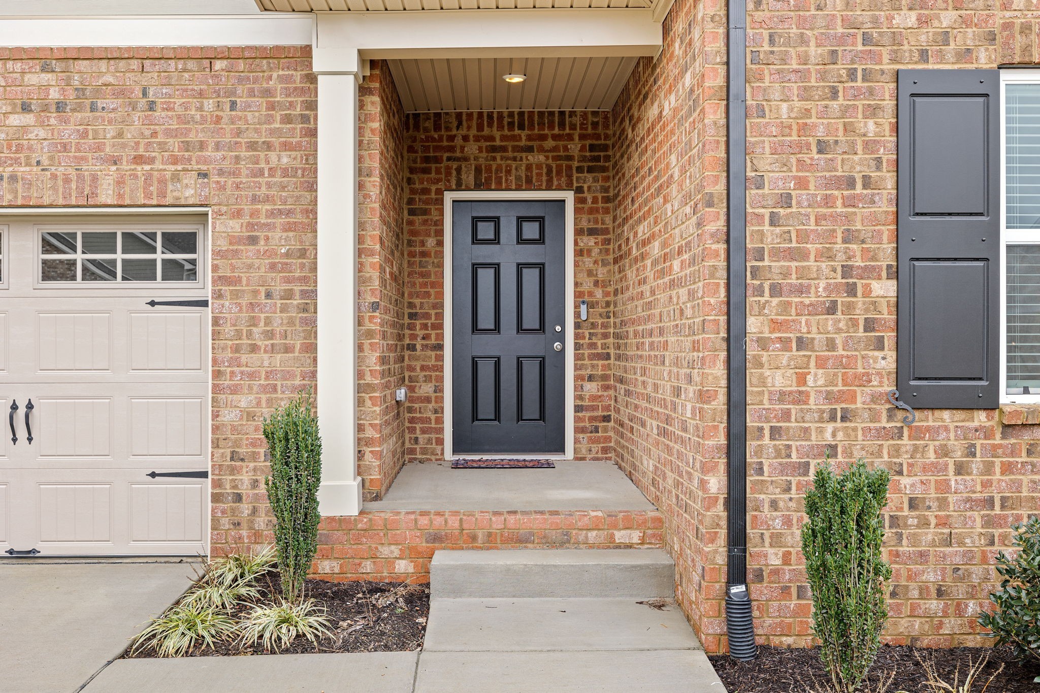 390 Triple Crown Cir