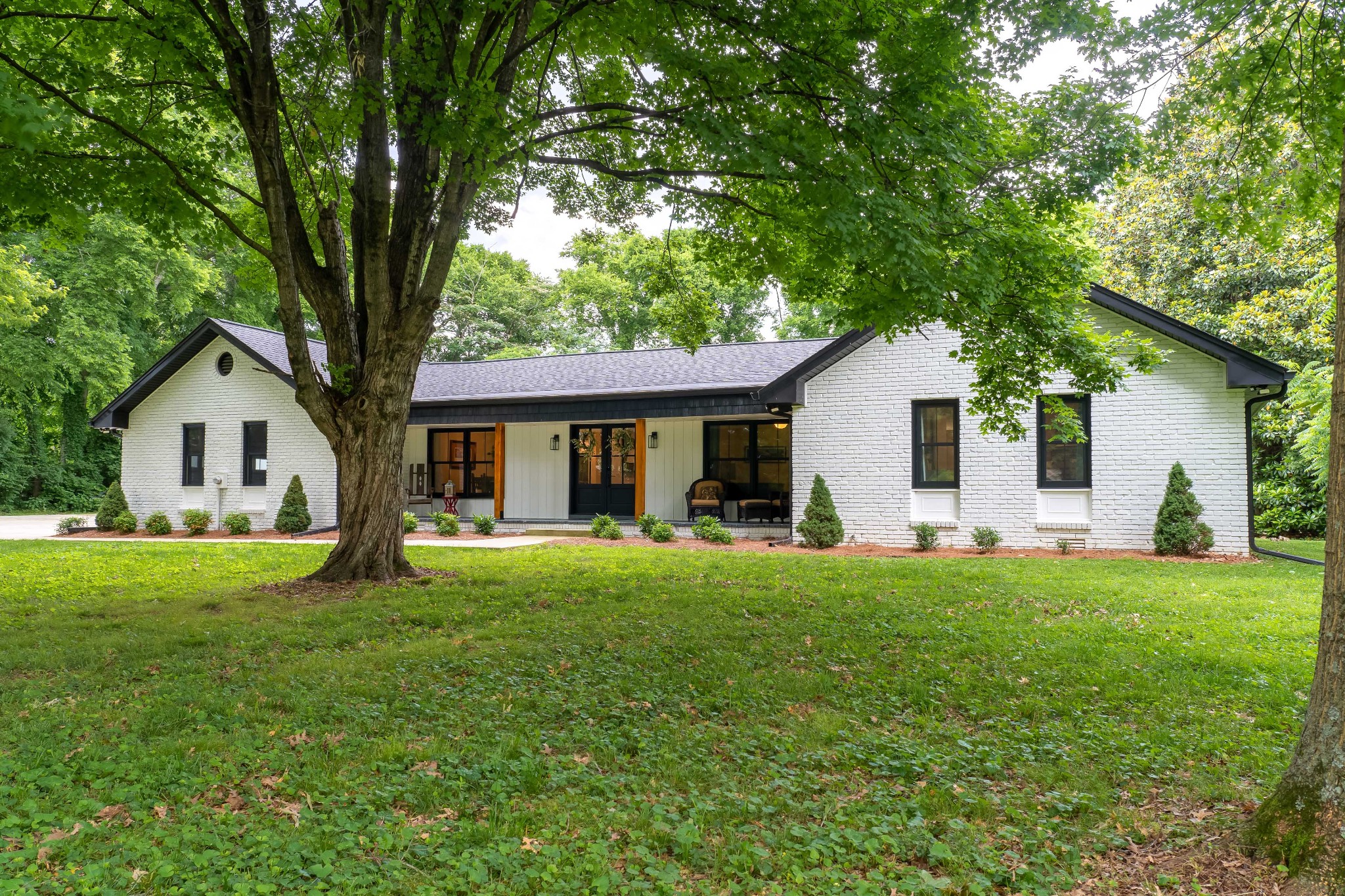 301 Rosebrook Dr