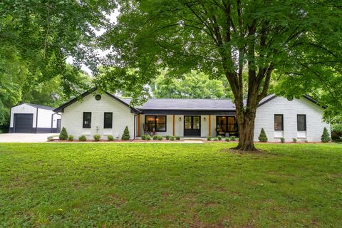 301 Rosebrook Dr Gallatin TN 37066